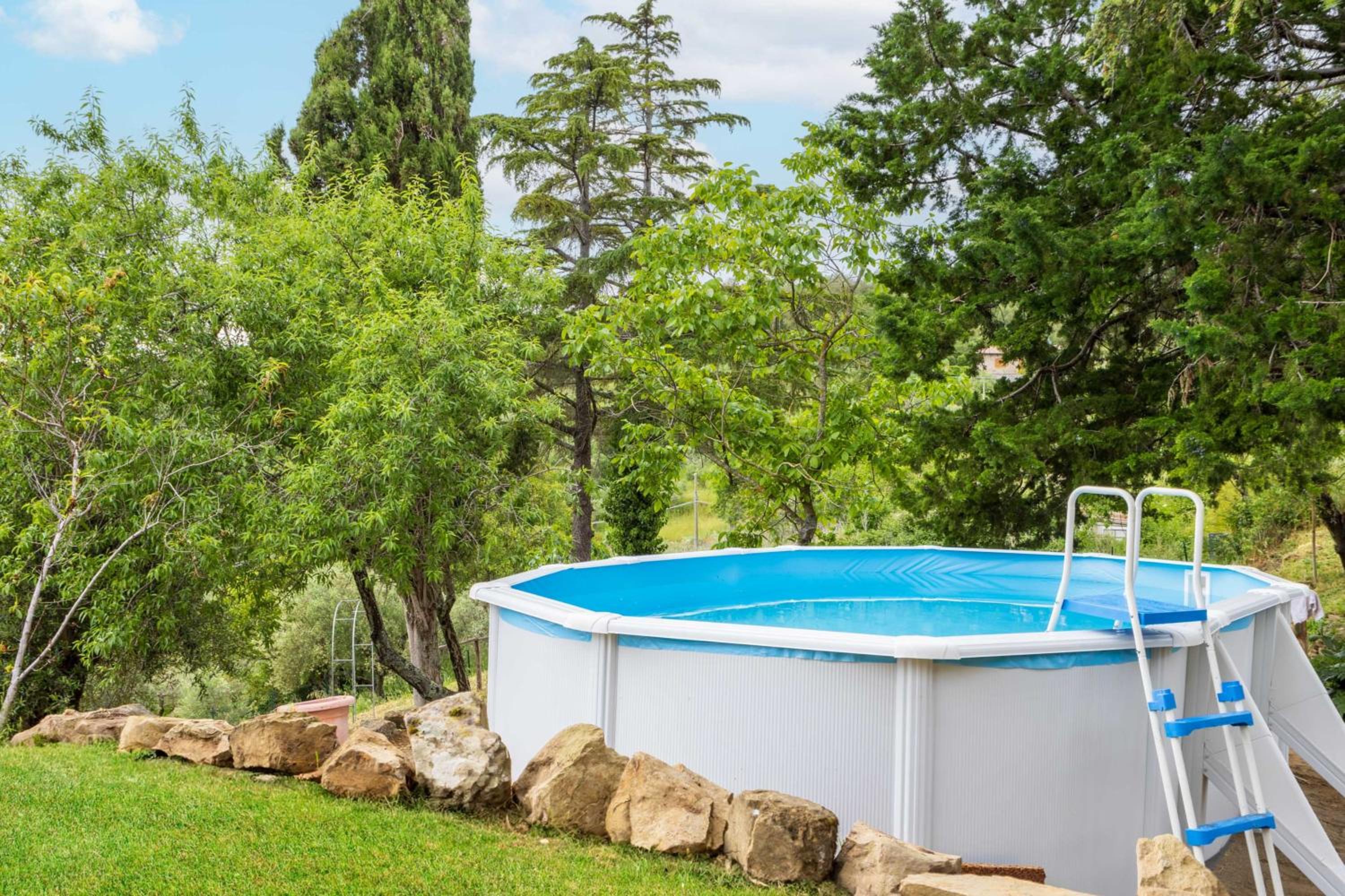 Villa il Mandorlo by VacaVilla view 2
