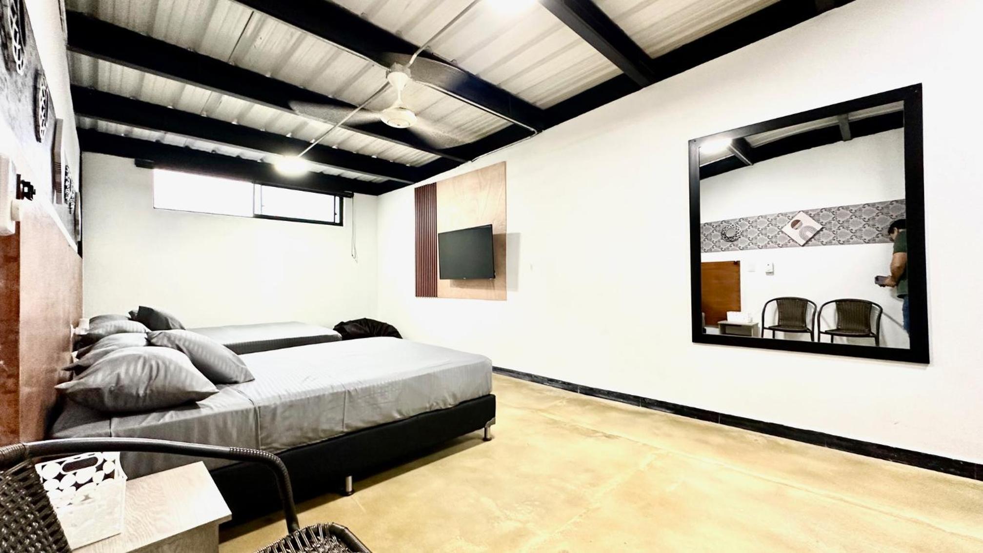 Malibu loft hotel