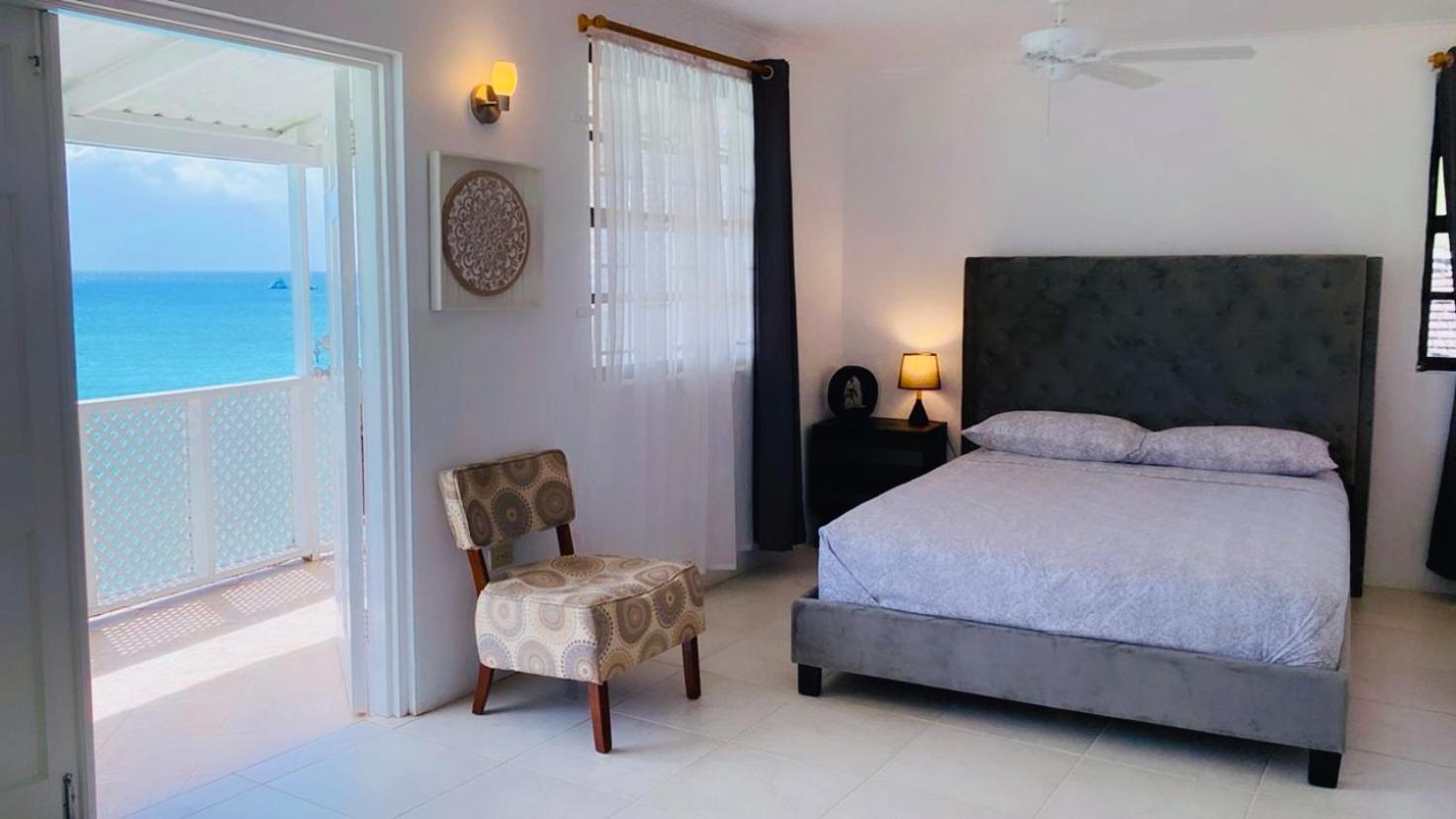 Purple Rain - Direct Seaviews, 2 Bedroom, 2 Bathroom, 3 Terrace Beachfront Bliss