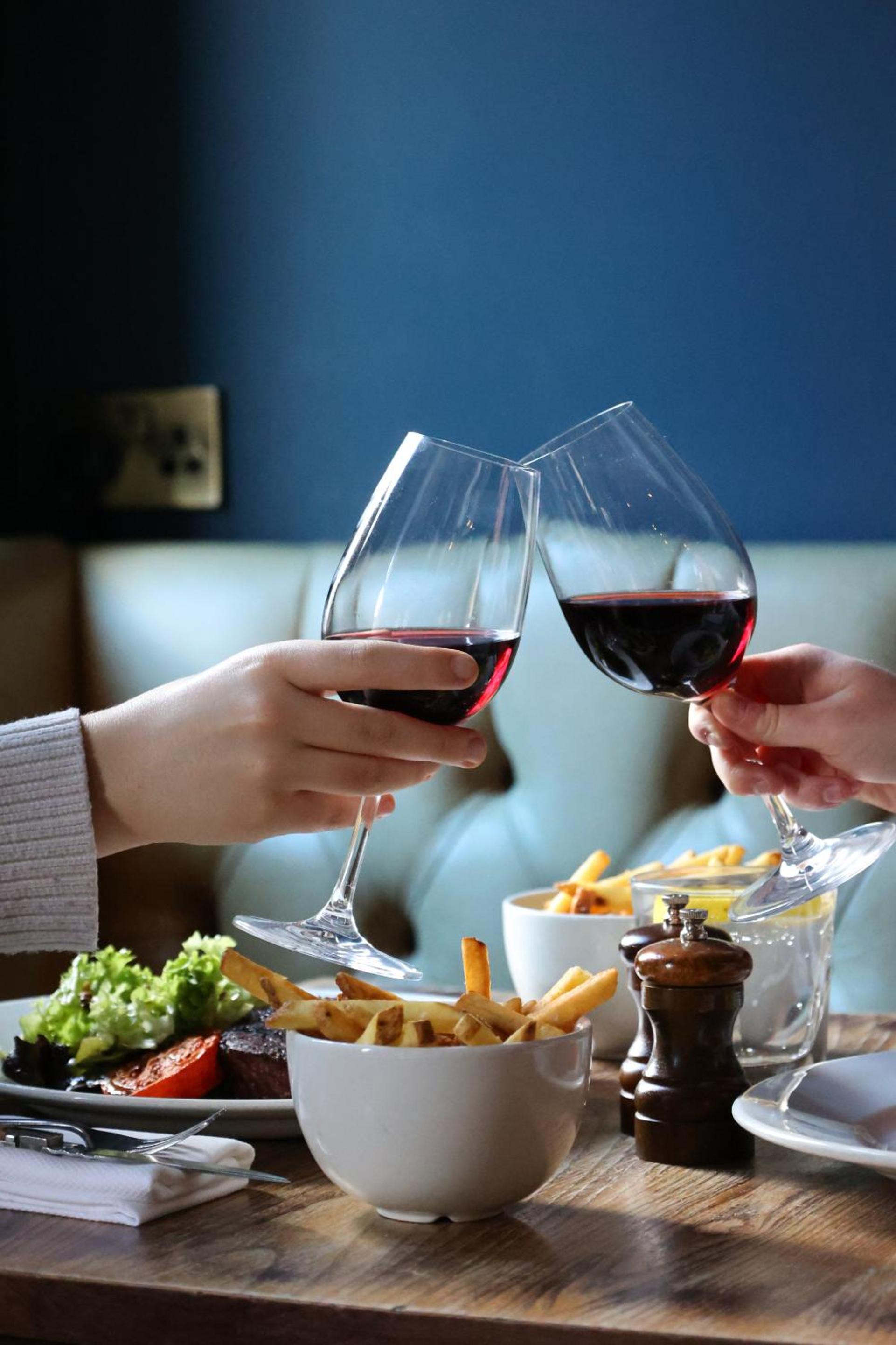 The Porterhouse Grill and Rooms