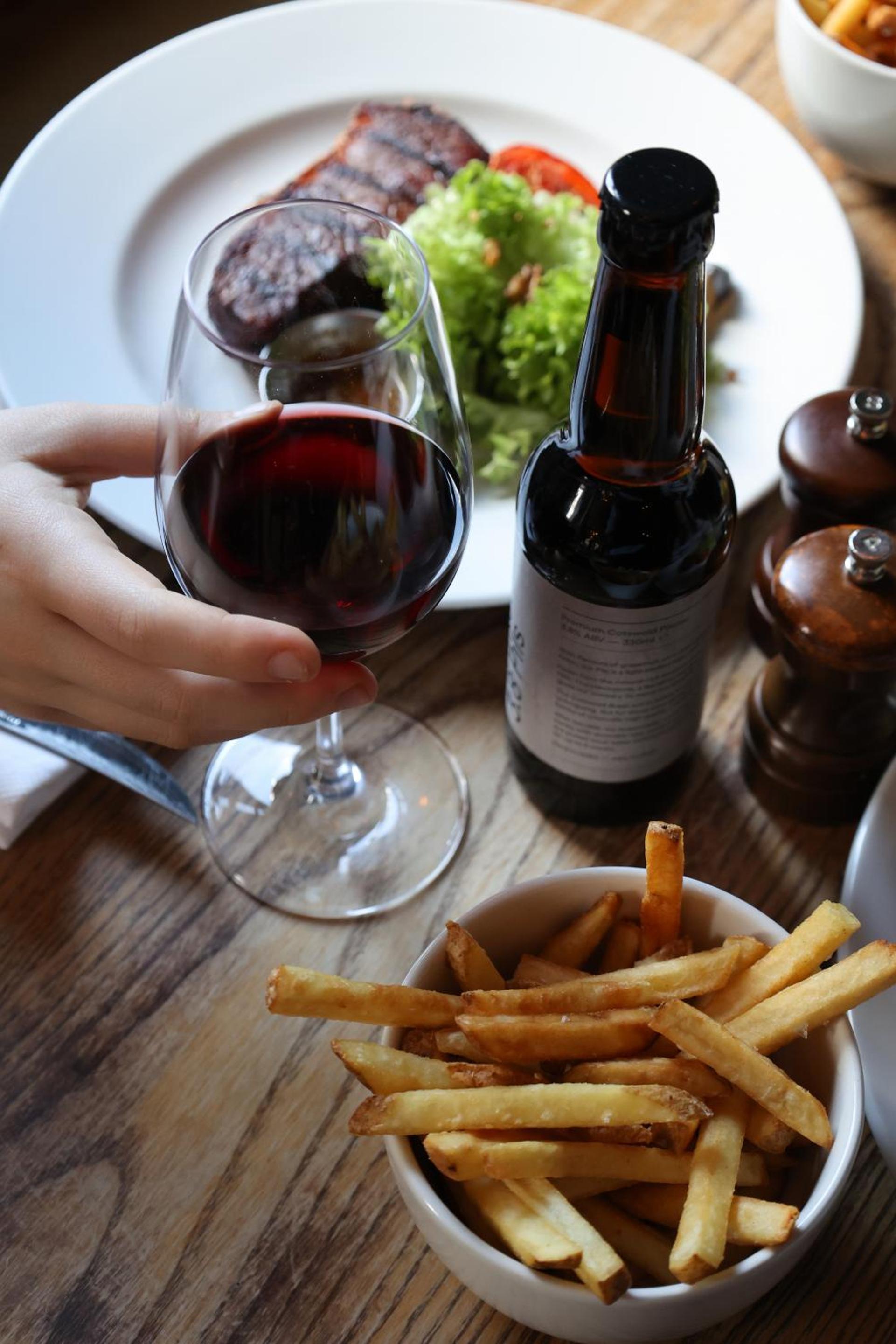 The Porterhouse Grill and Rooms