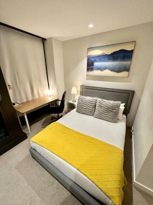 Melbourne Central 2BR Sanctuary