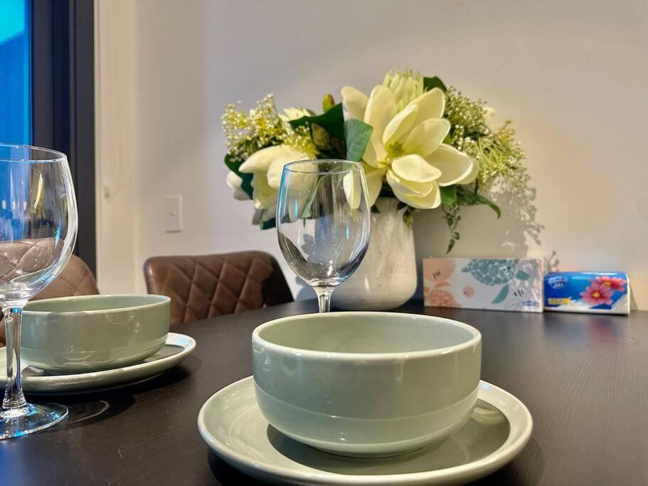 Melbourne Central 2BR Sanctuary