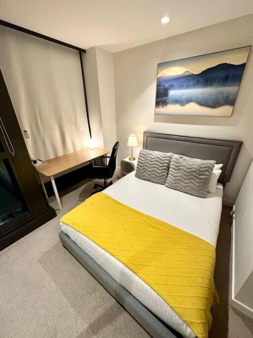 Melbourne Central 2BR Sanctuary