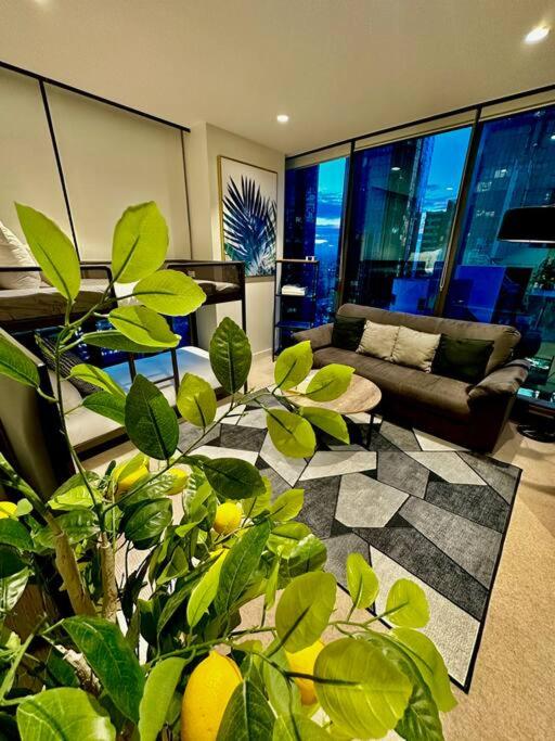 Melbourne Central 2BR Sanctuary