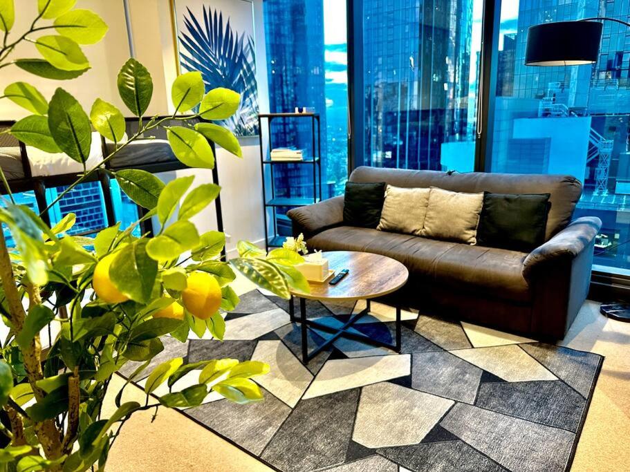 Melbourne Central 2BR Sanctuary