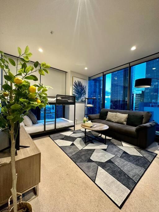 Melbourne Central 2BR Sanctuary