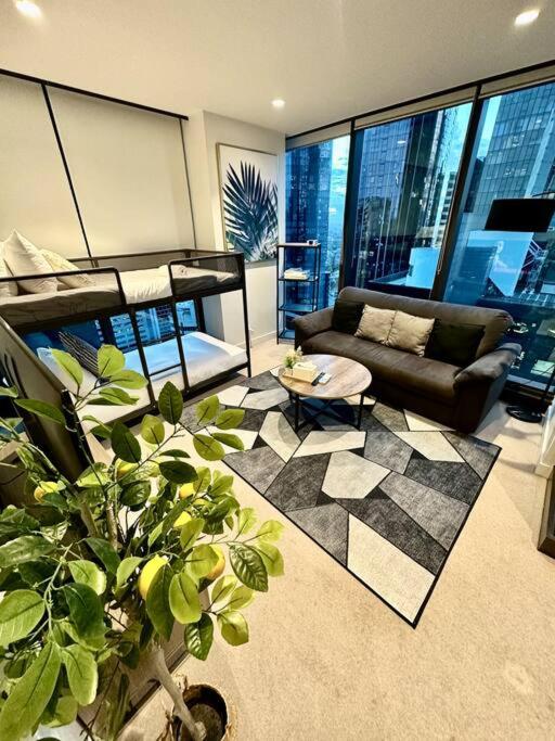 Melbourne Central 2BR Sanctuary