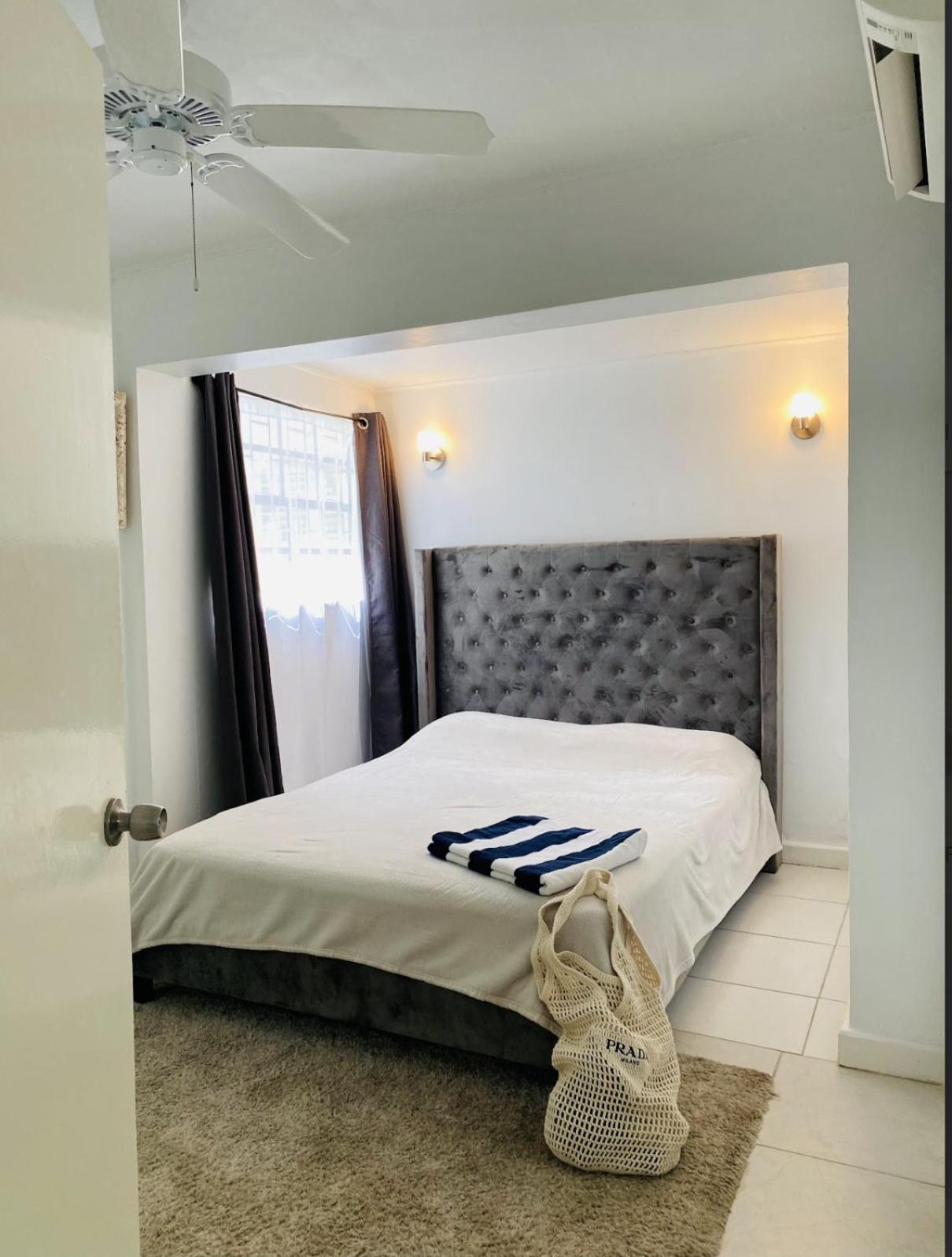 Purple Rain - Direct Seaviews, 2 Bedroom, 2 Bathroom, 3 Terrace Beachfront Bliss