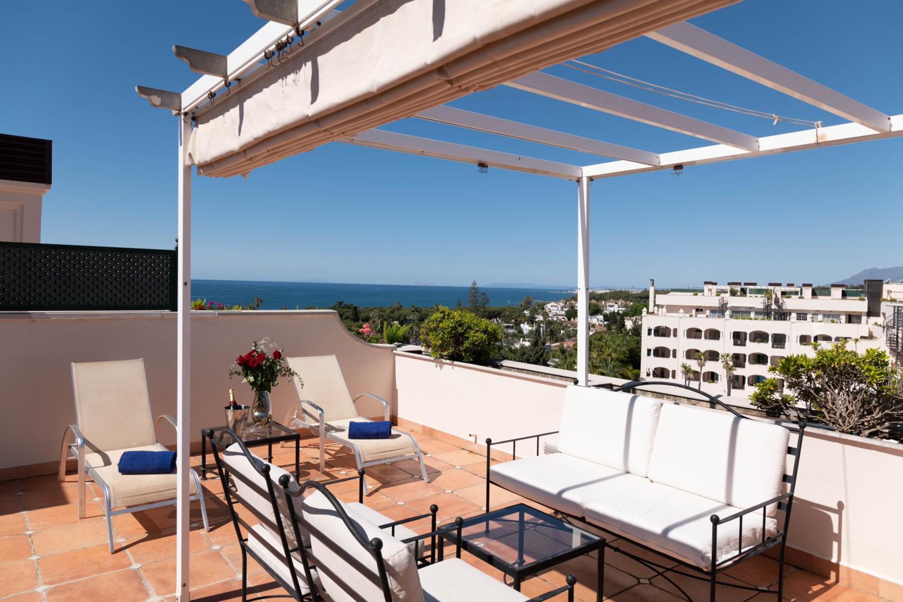 Guadalpin Suites