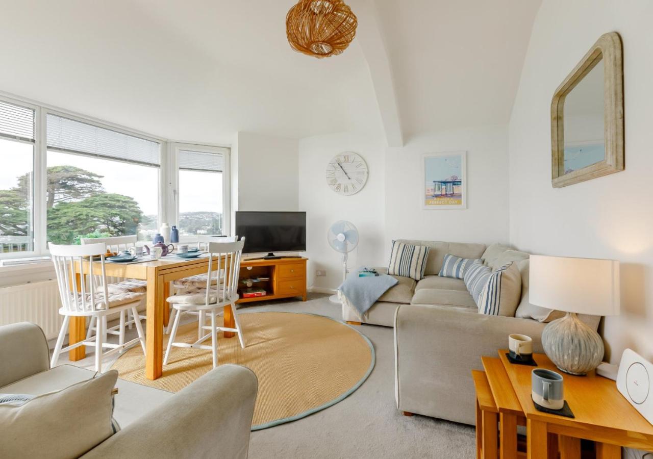 2 Bed in Torquay oc-w28110