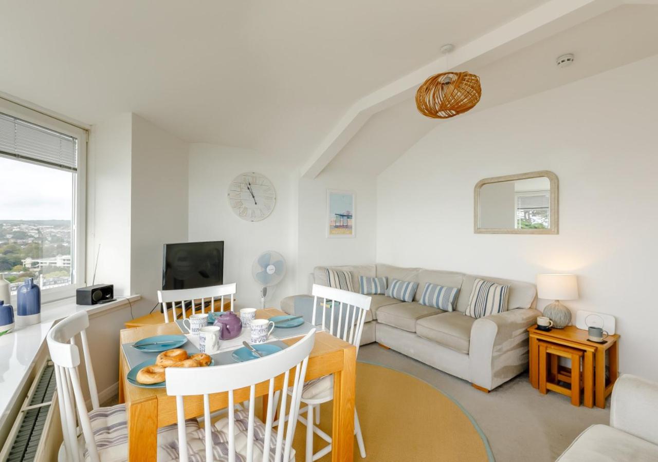 2 Bed in Torquay oc-w28110