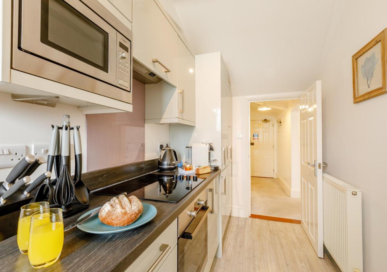 2 Bed in Torquay oc-w28110