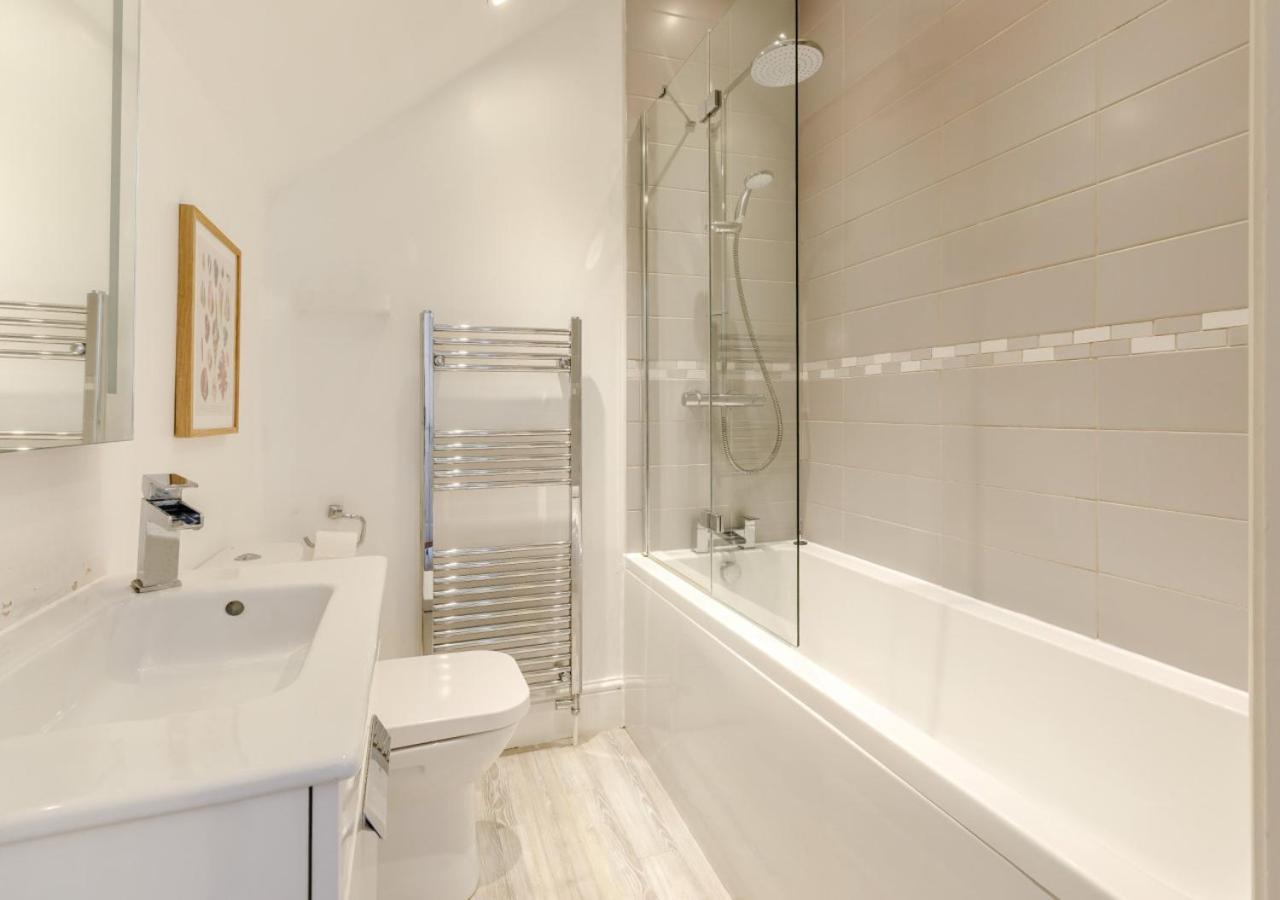 2 Bed in Torquay oc-w28110