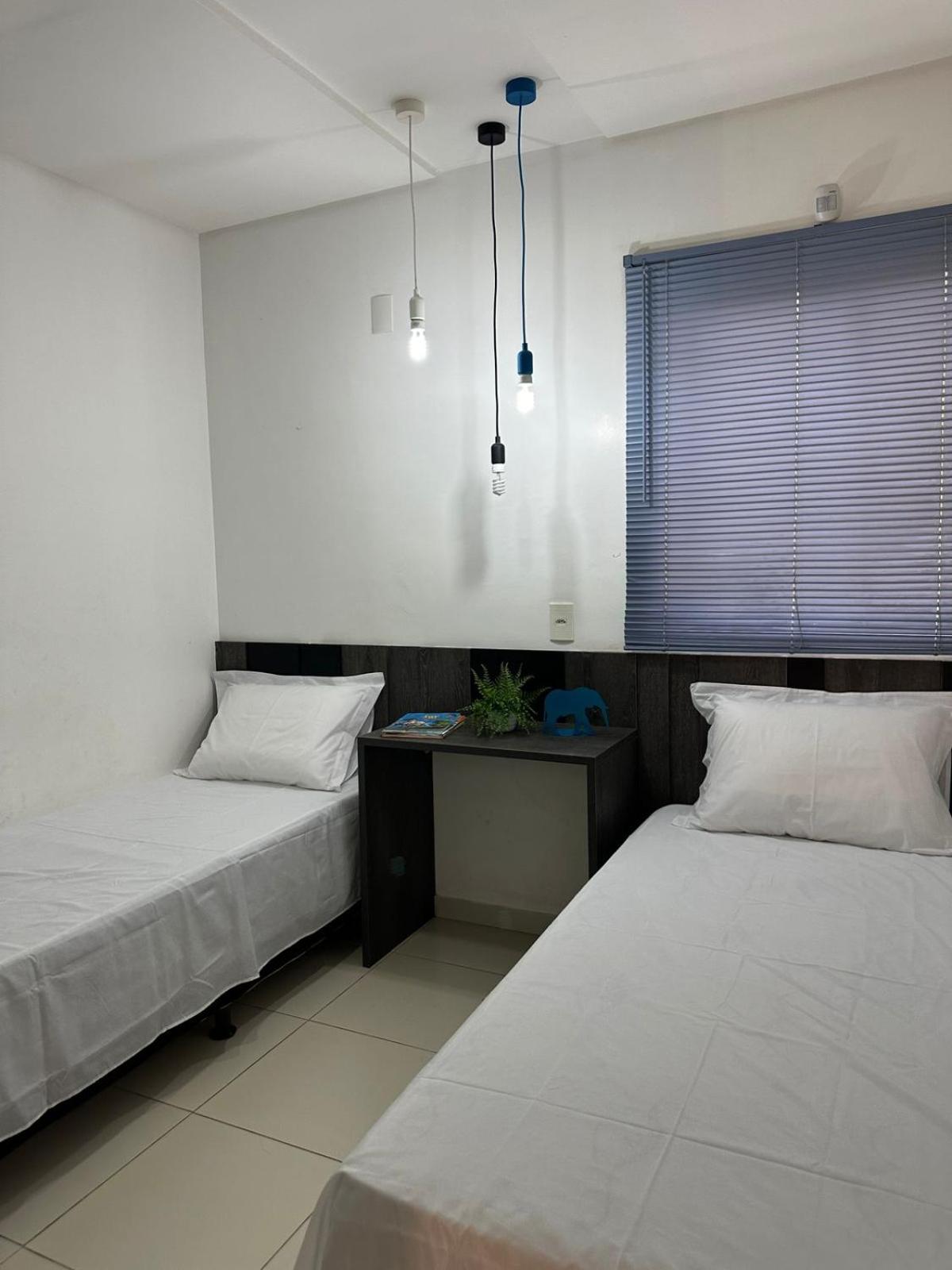 Apartamento Cond Leão Dourado 01