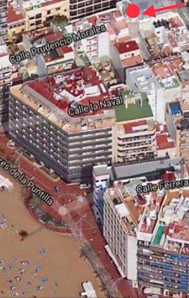 2 Bedrooms Flat + Balcony + Parking at Las Canteras Beach view 2