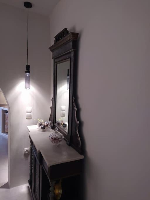 Kalli's traditional renovated house in Chora Ios view 3