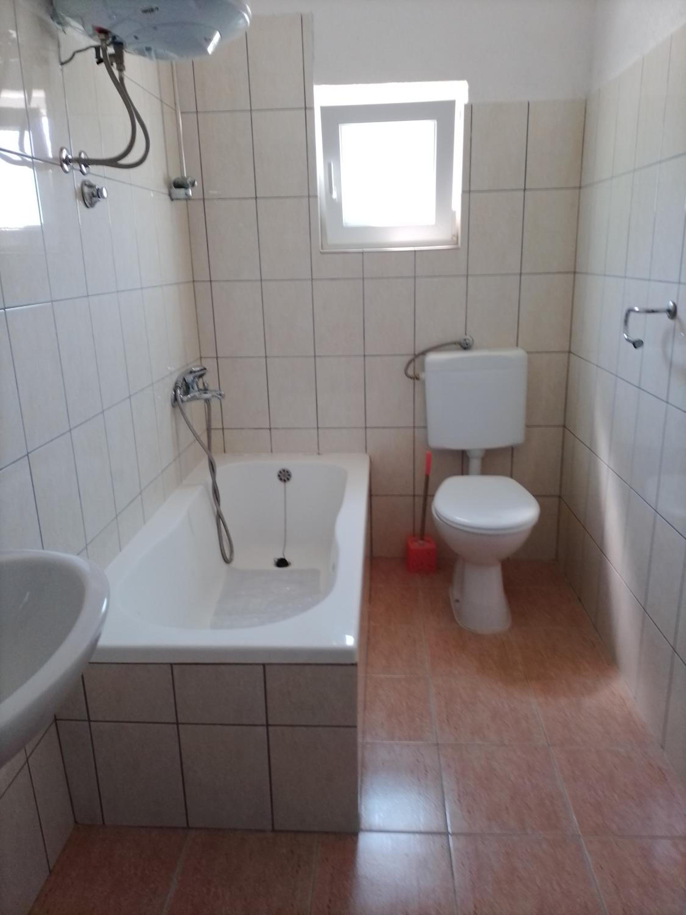 Mandi Jamine 21 apartman visoko prizemlje