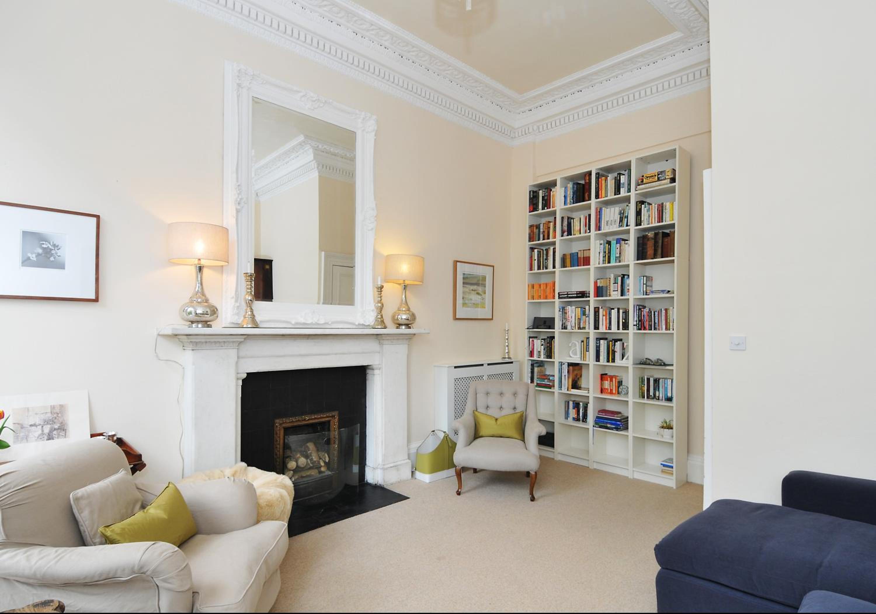 Saxe Coburg Place - 325 view 4
