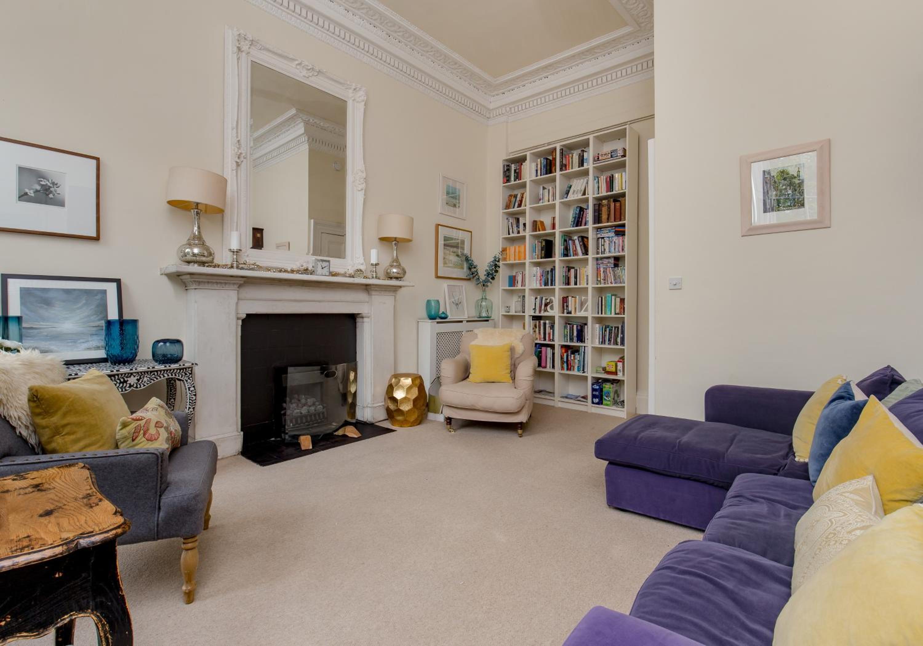 Saxe Coburg Place - 325 view 5