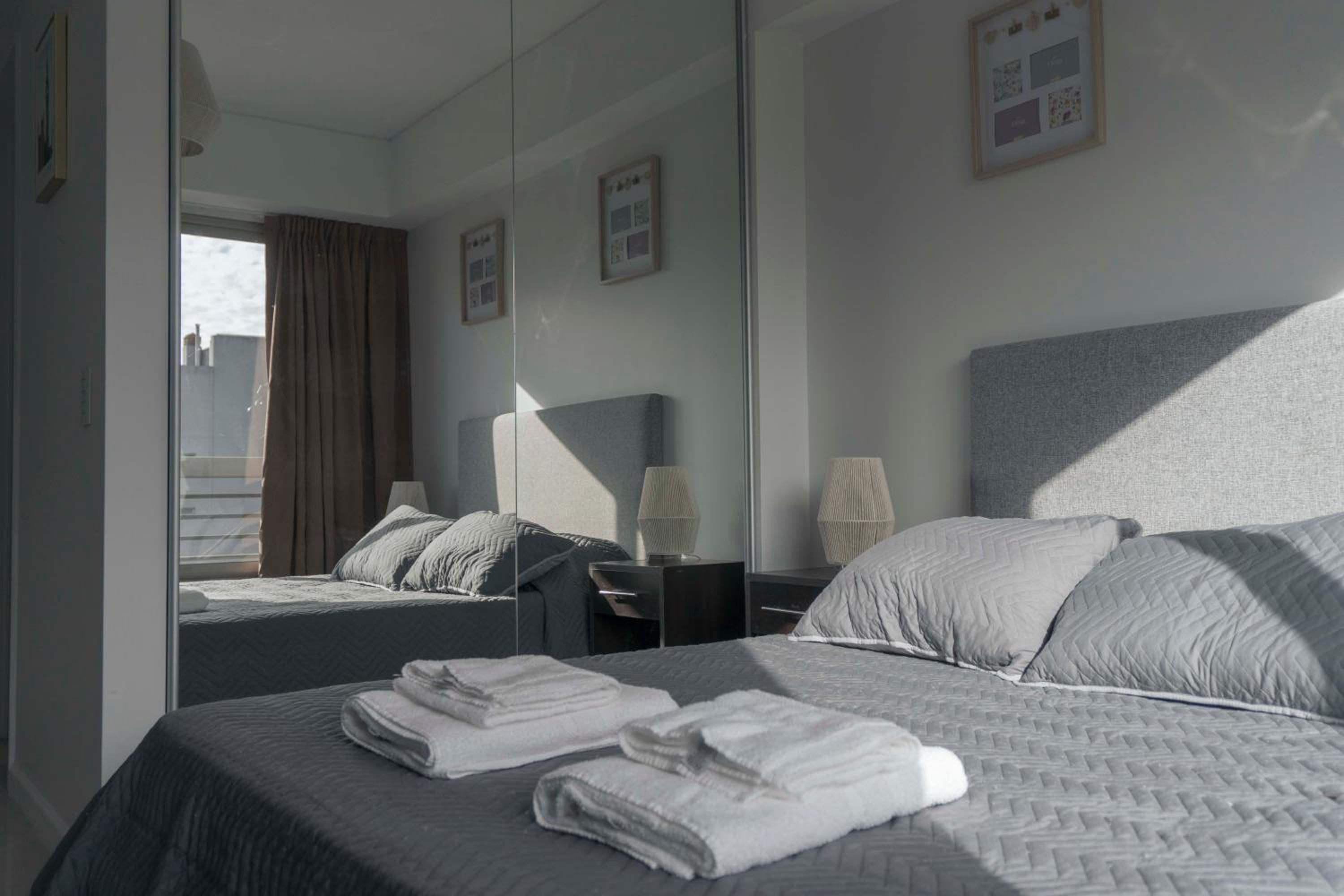 Palermo Apartamento Torre Topacio 2 Ambientes Premium con Baño, toilette y cochera