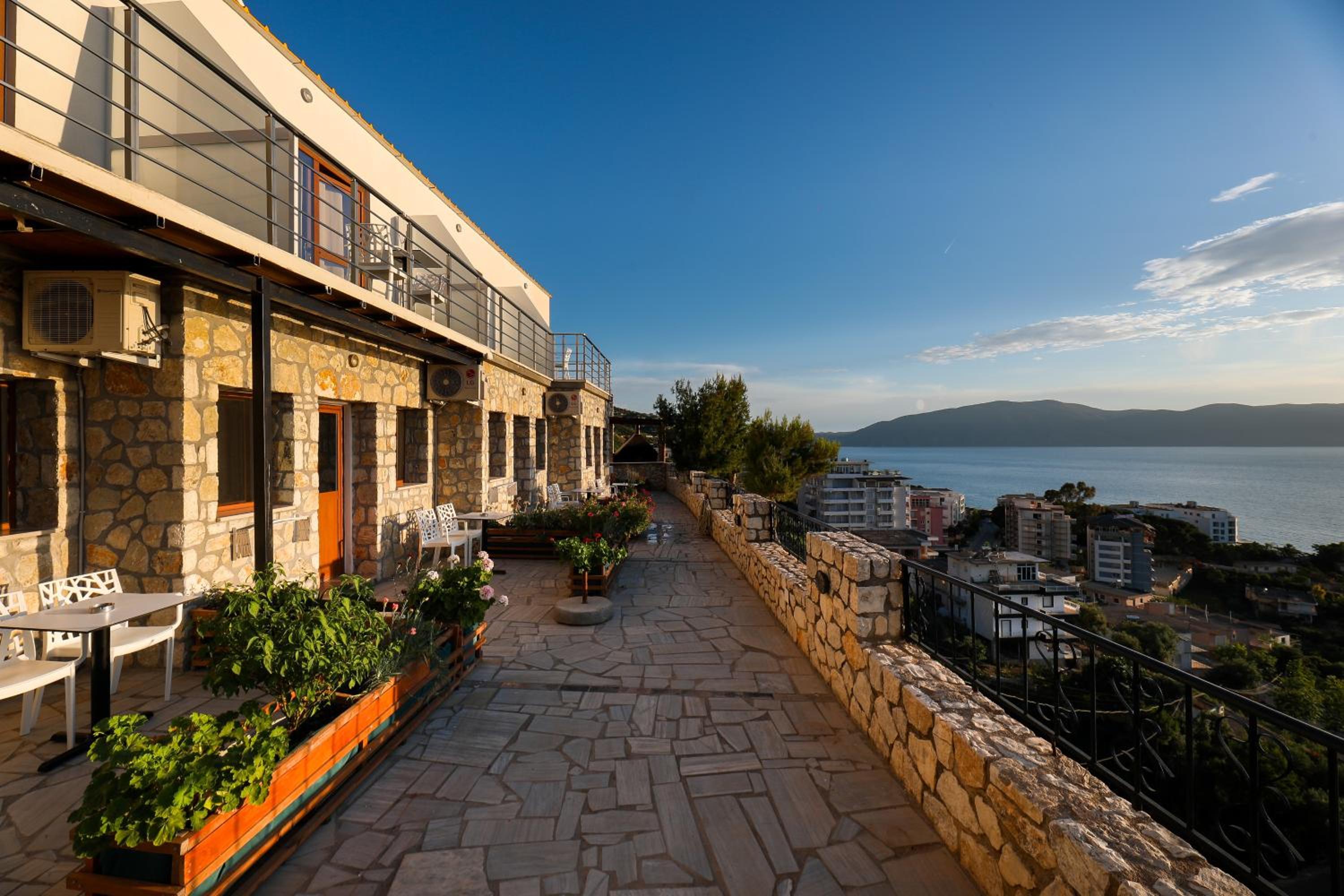Vila Dena