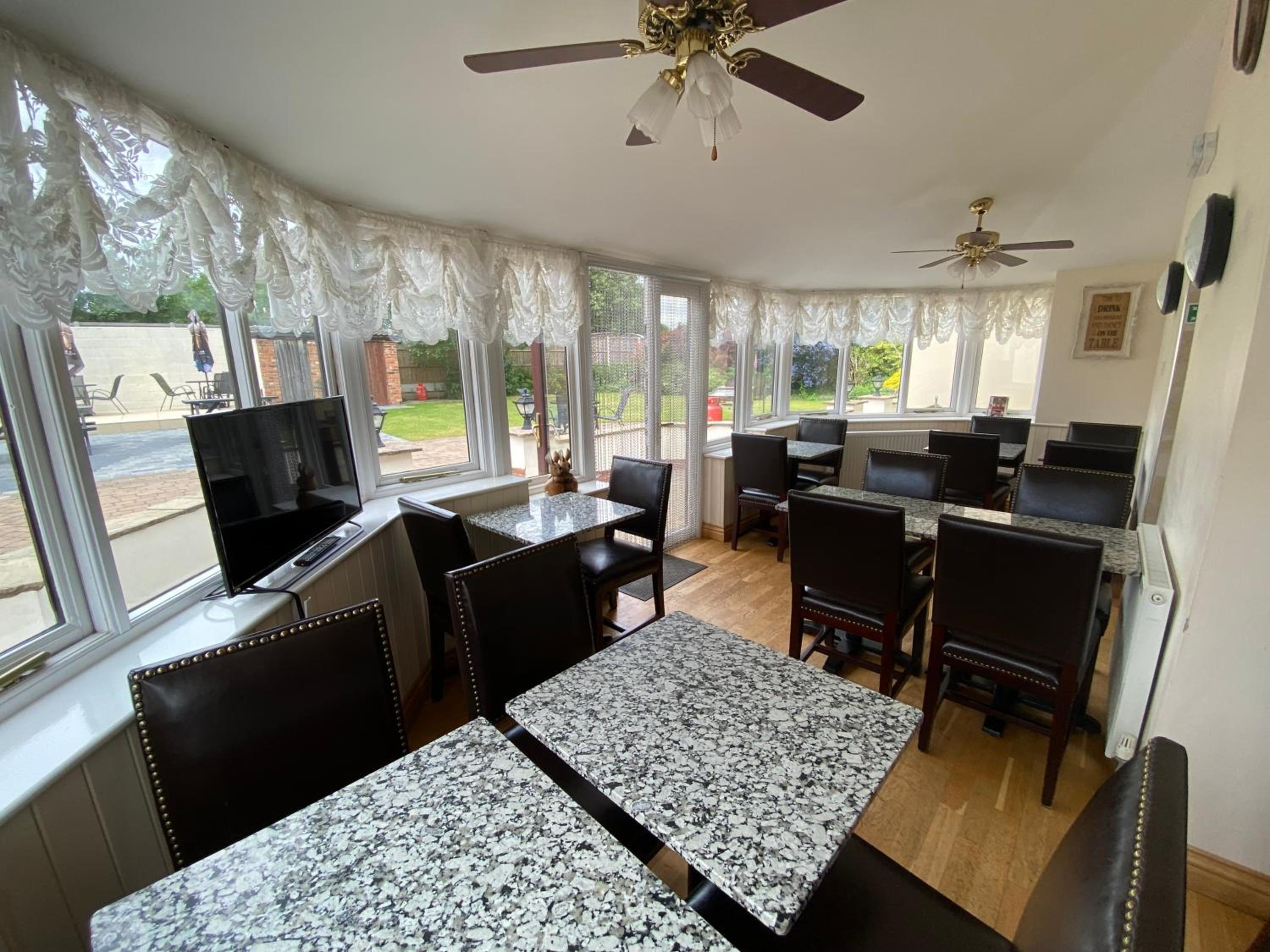 Parkside Guest House
