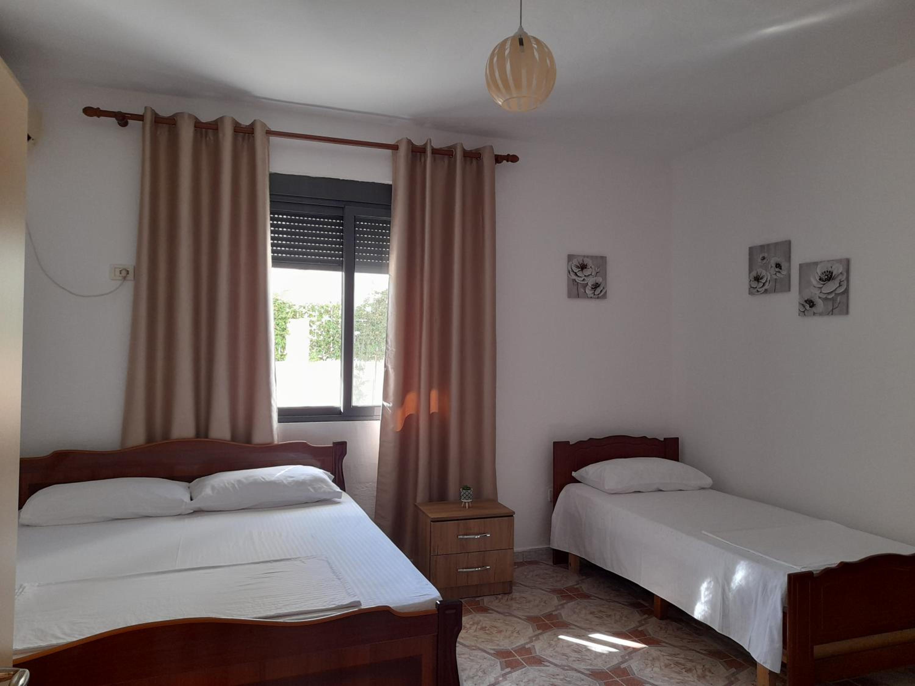 Villa Kurti