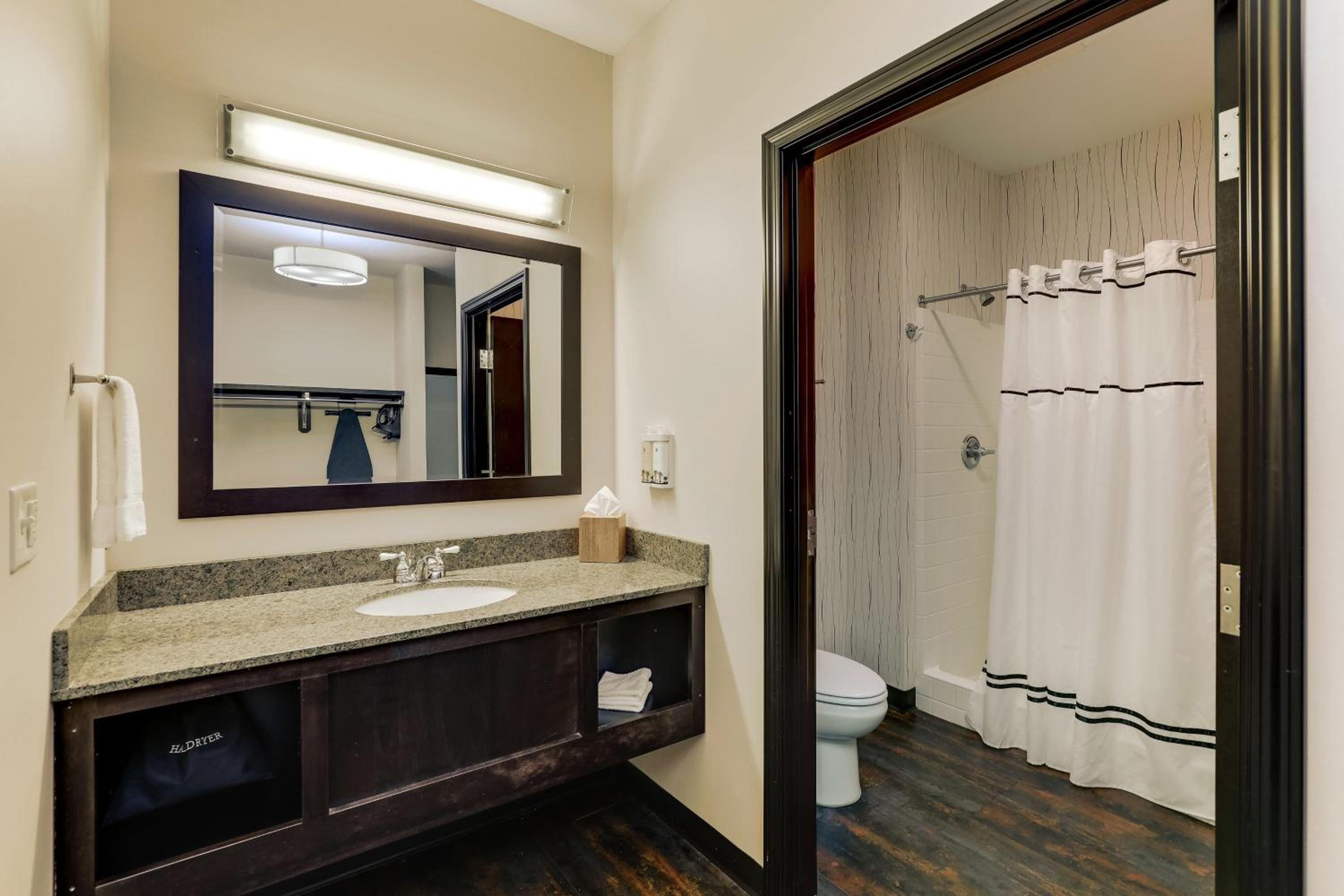 Stoney Creek Hotel Kansas City - Independence - Property Image 2