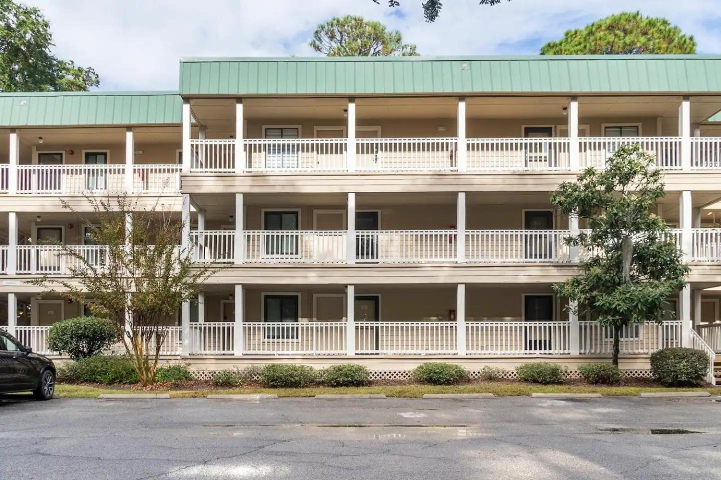 Dreamy HHI Retreat with Pool, Gym view 3