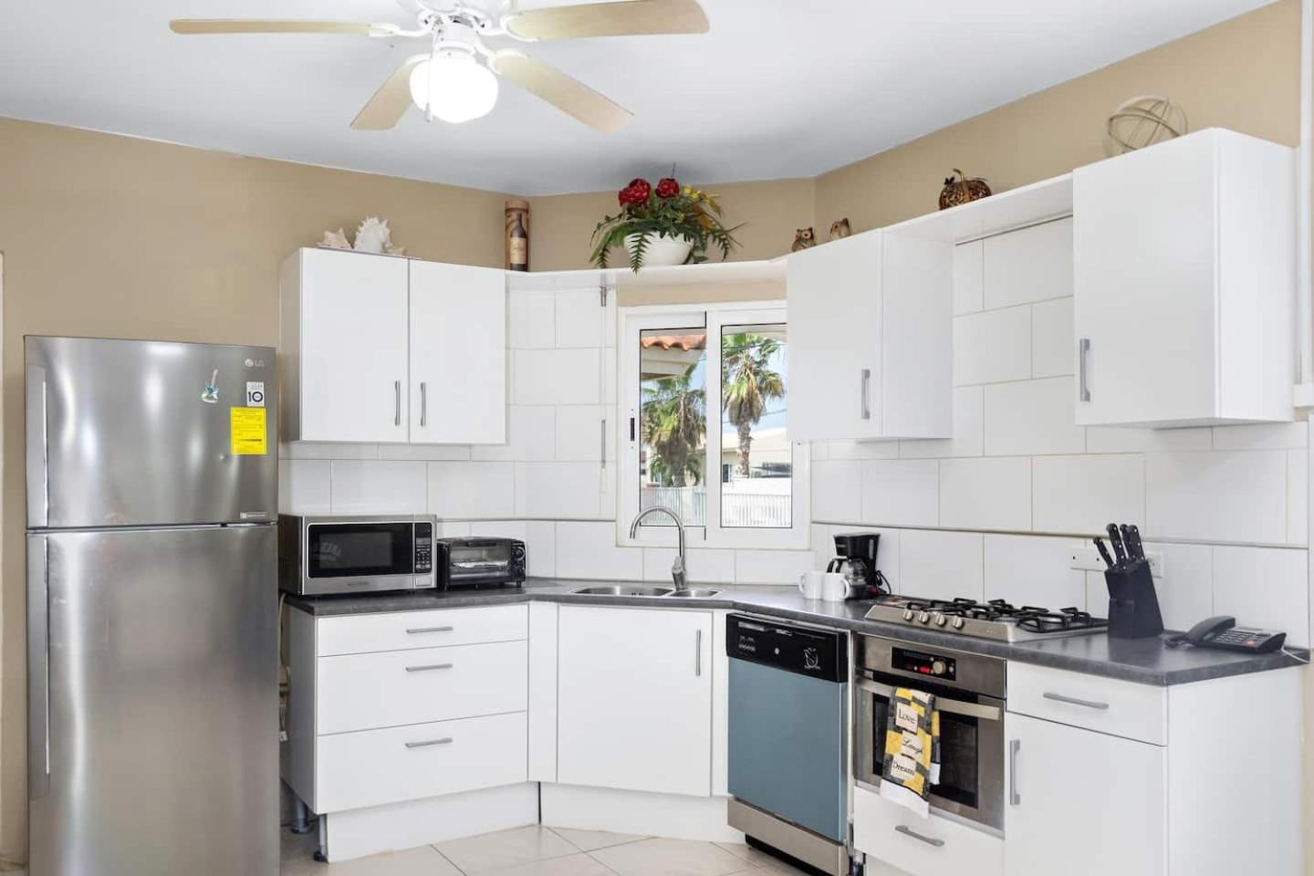 Casa Salty Sea Breeze 4mins To Palm Beach