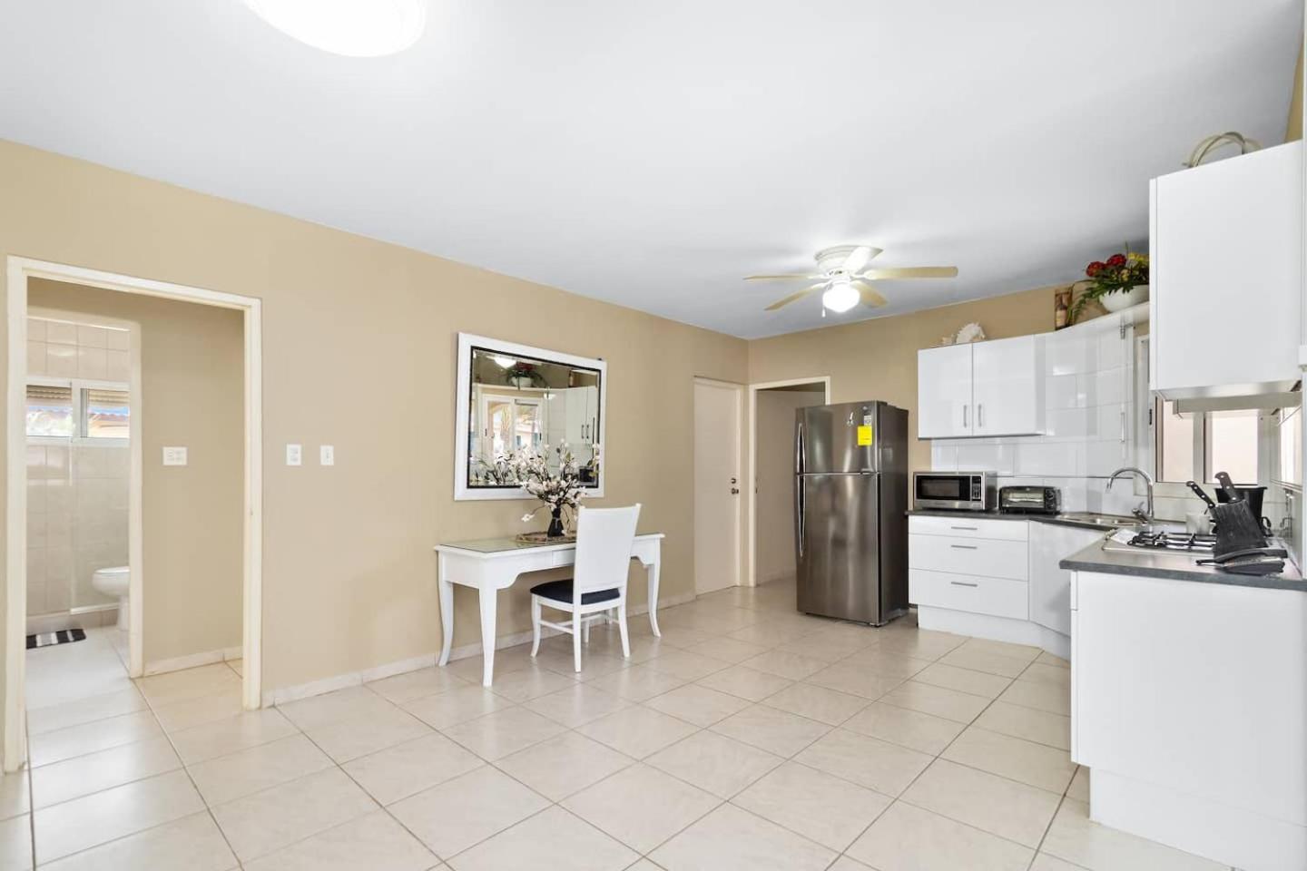 Casa Salty Sea Breeze 4mins To Palm Beach