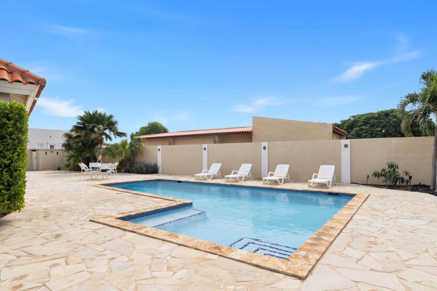Casa Salty Sea Breeze 4mins To Palm Beach