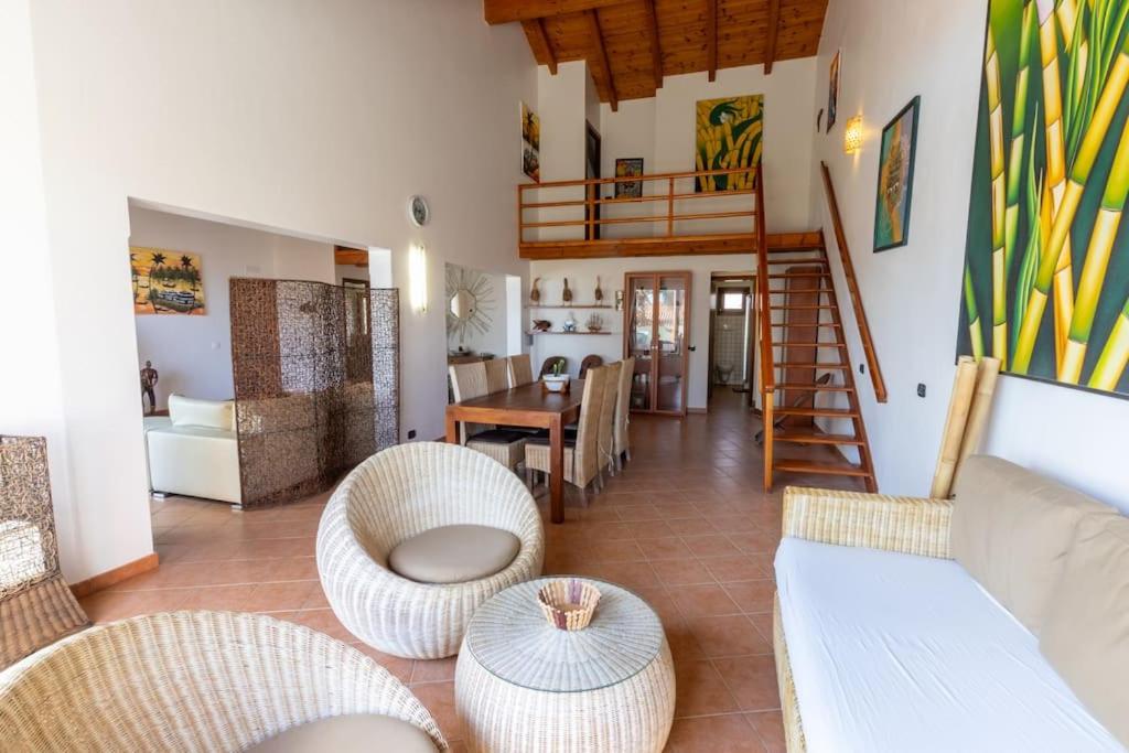 Porto Antigo 1 - Three bedroom, pool & wifi