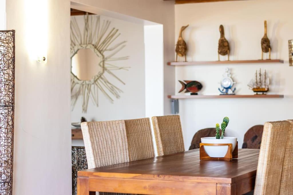 Porto Antigo 1 - Three bedroom, pool & wifi
