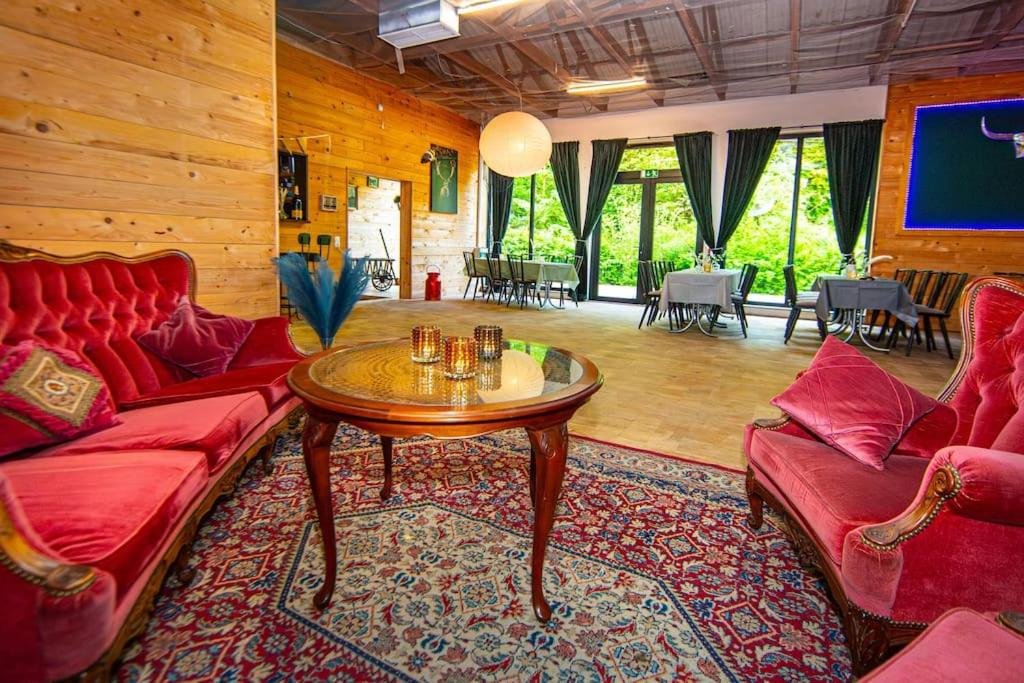 lounge