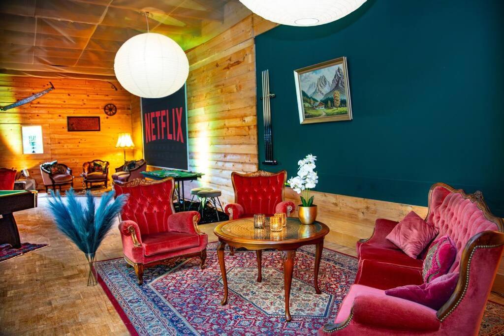 lounge