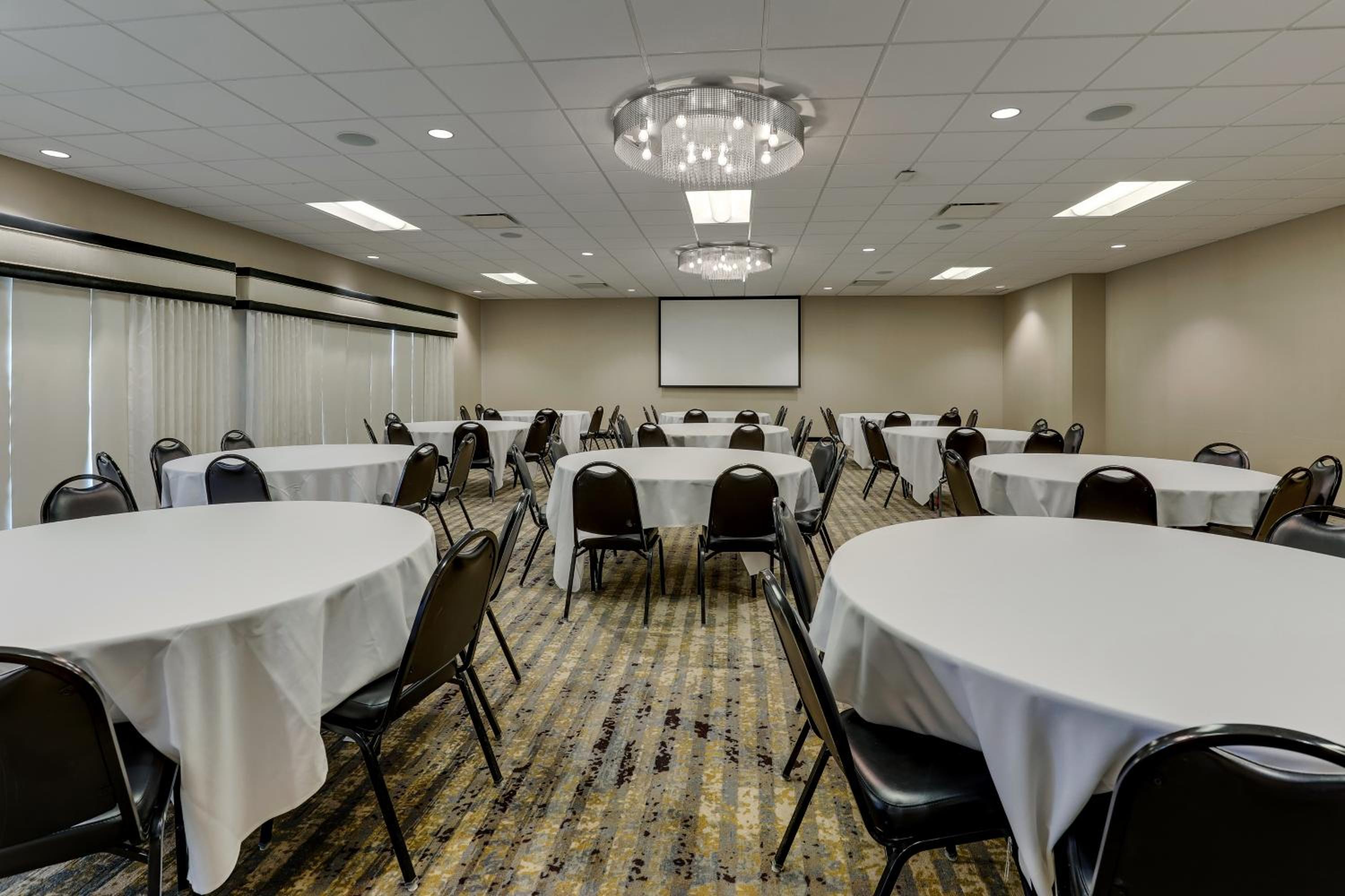 Stoney Creek Hotel Kansas City - Independence - Property Image 12