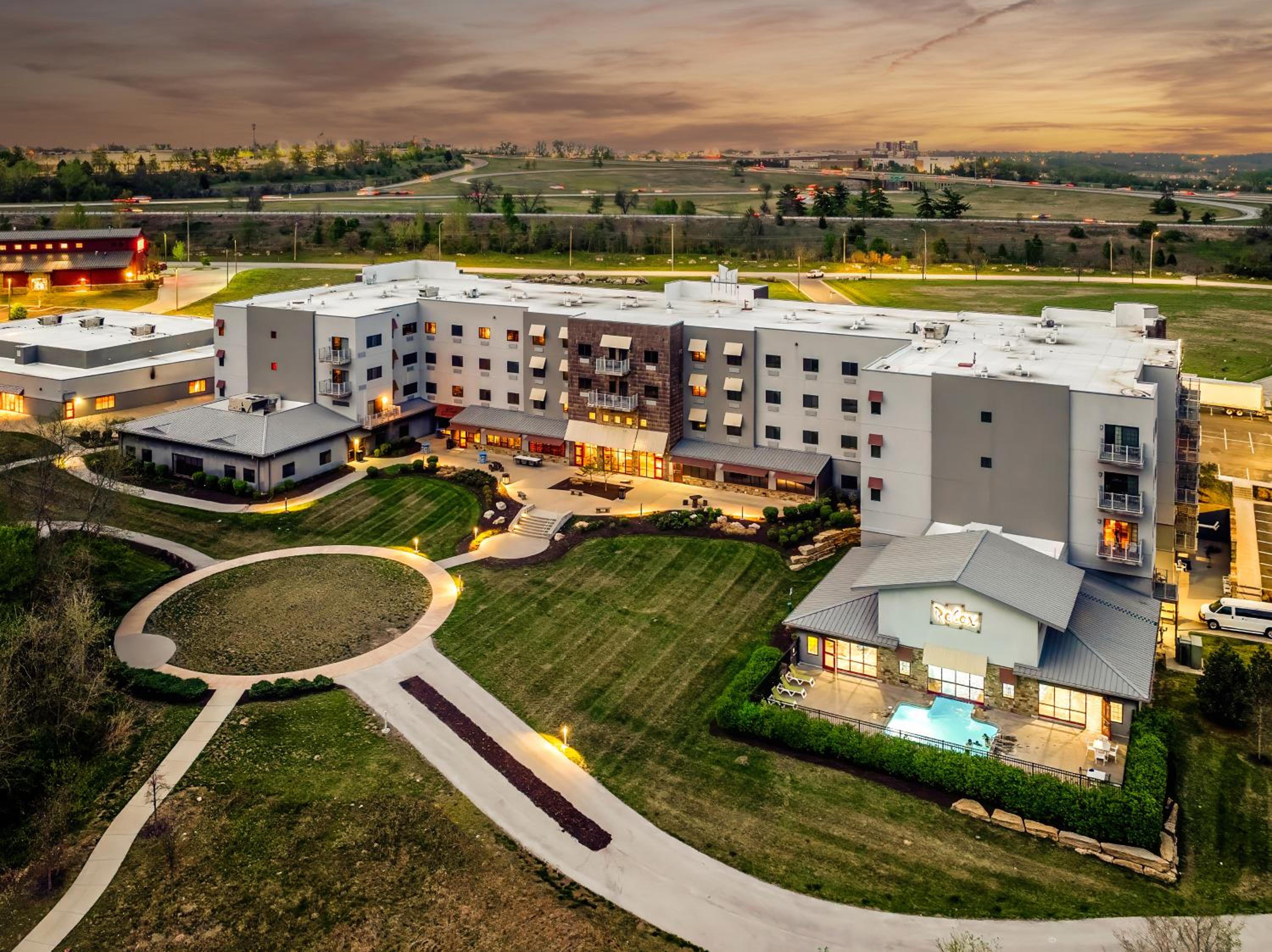 Kansas City Vacations - Stoney Creek Hotel Kansas City - Independence - Property Image 1