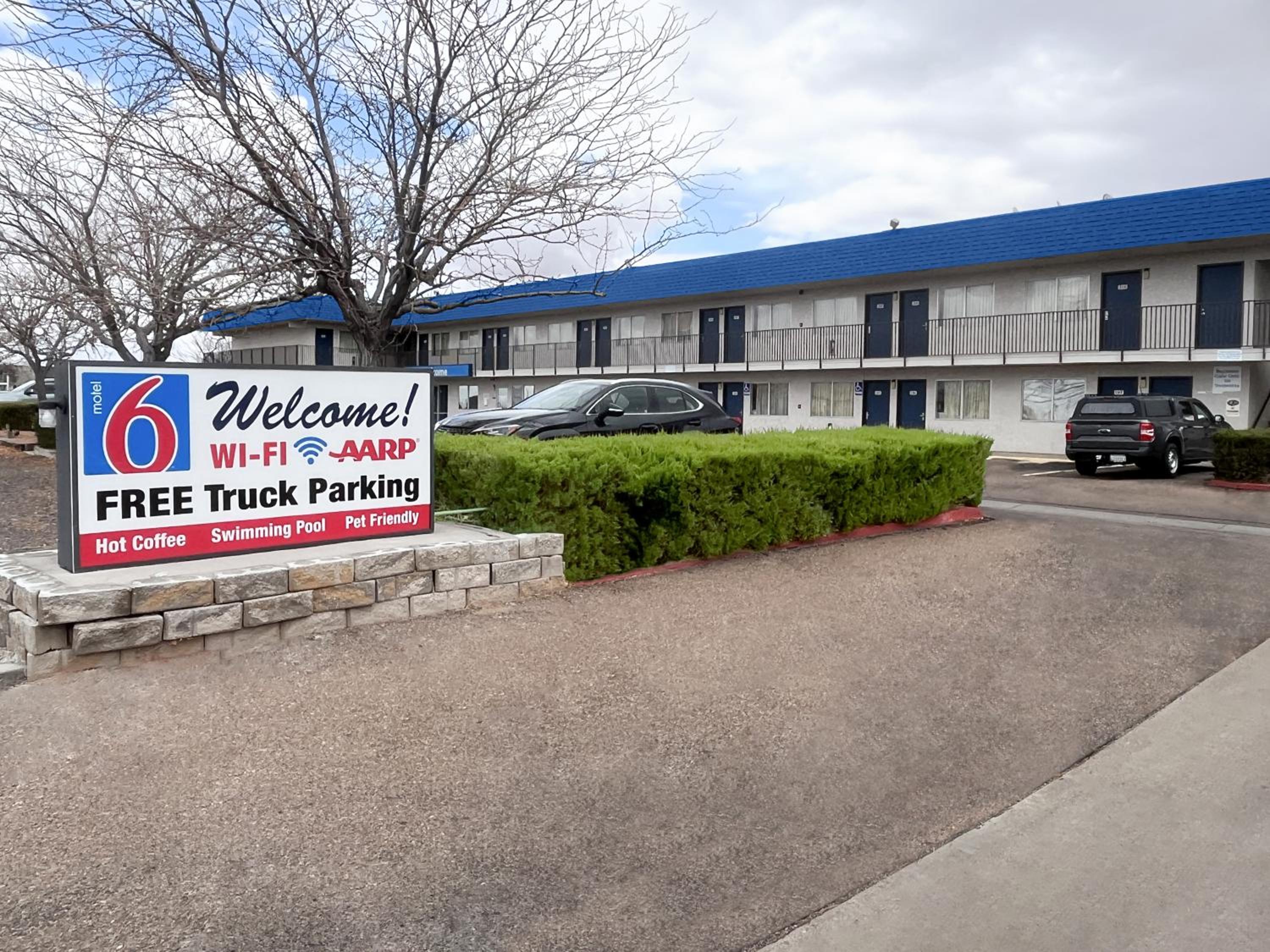 Holbrook Vacations - Motel 6-Holbrook, AZ - Property Image 6