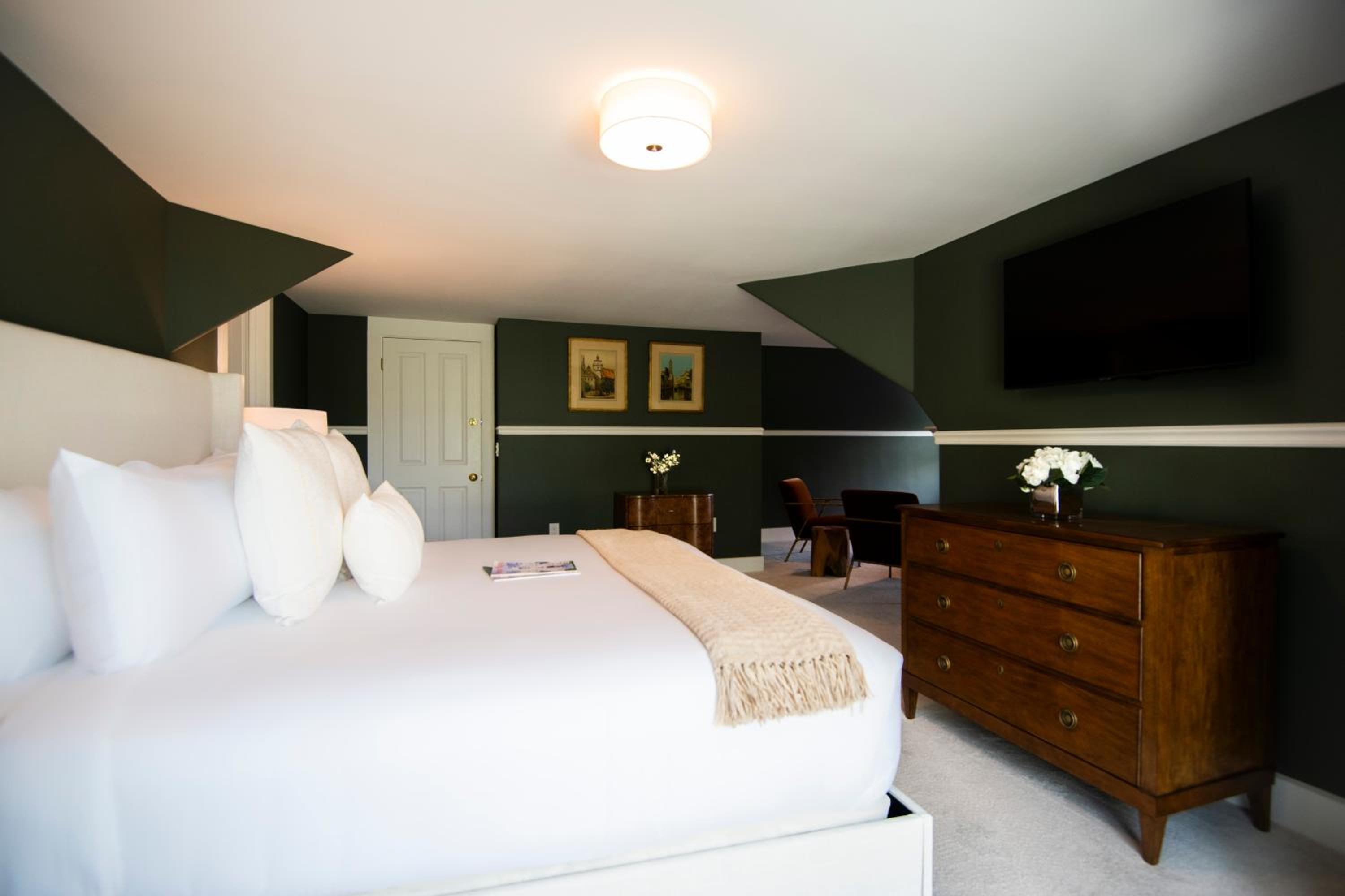 Cleftstone Inn