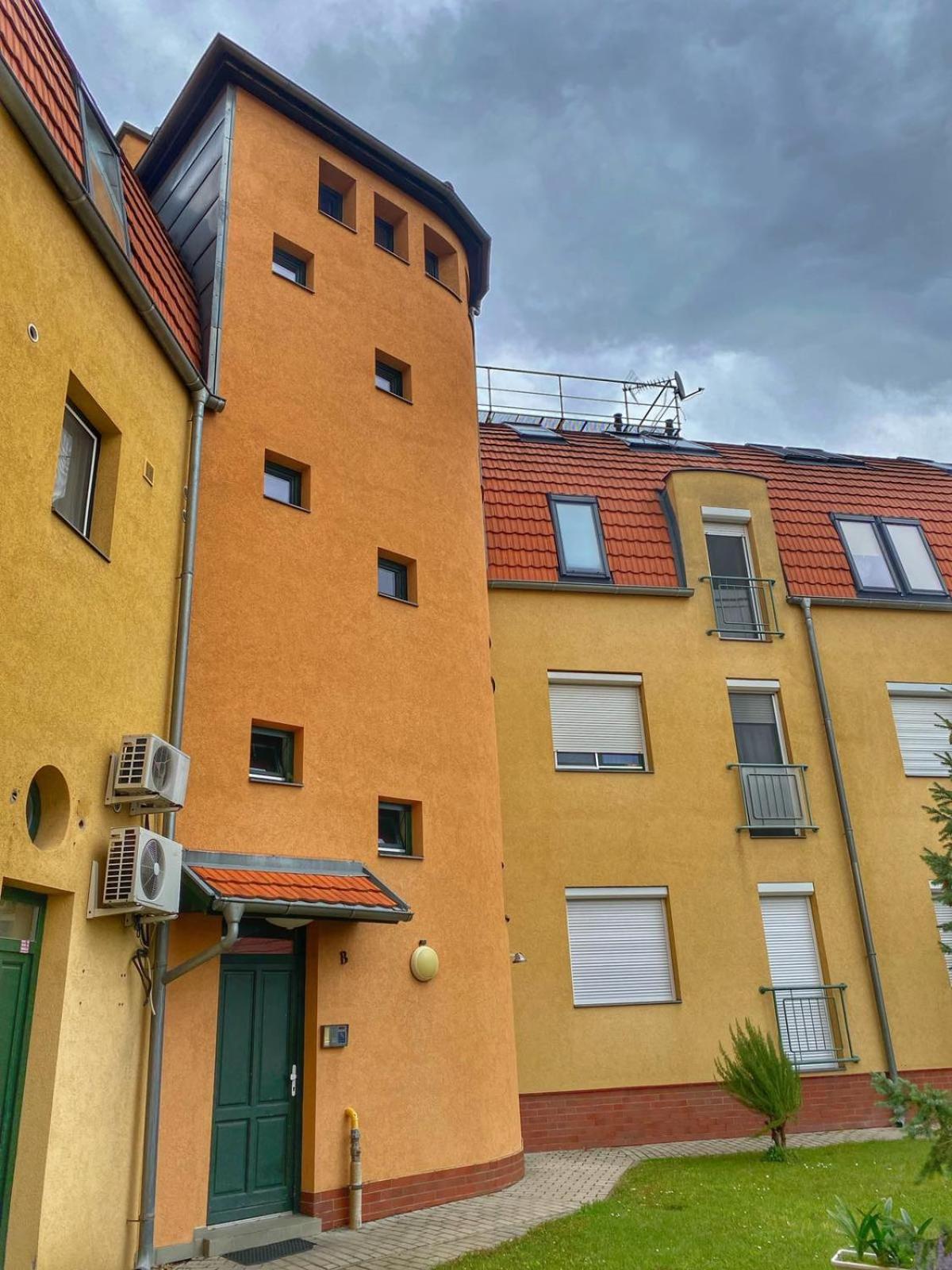 Magenta Apartman