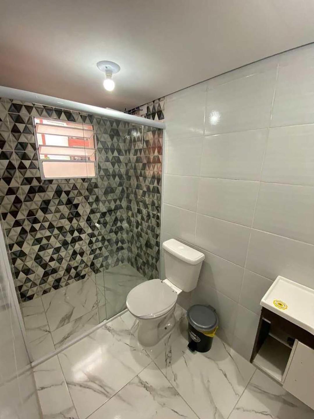 Casa com Piscina e Churrasqueira ótima localização