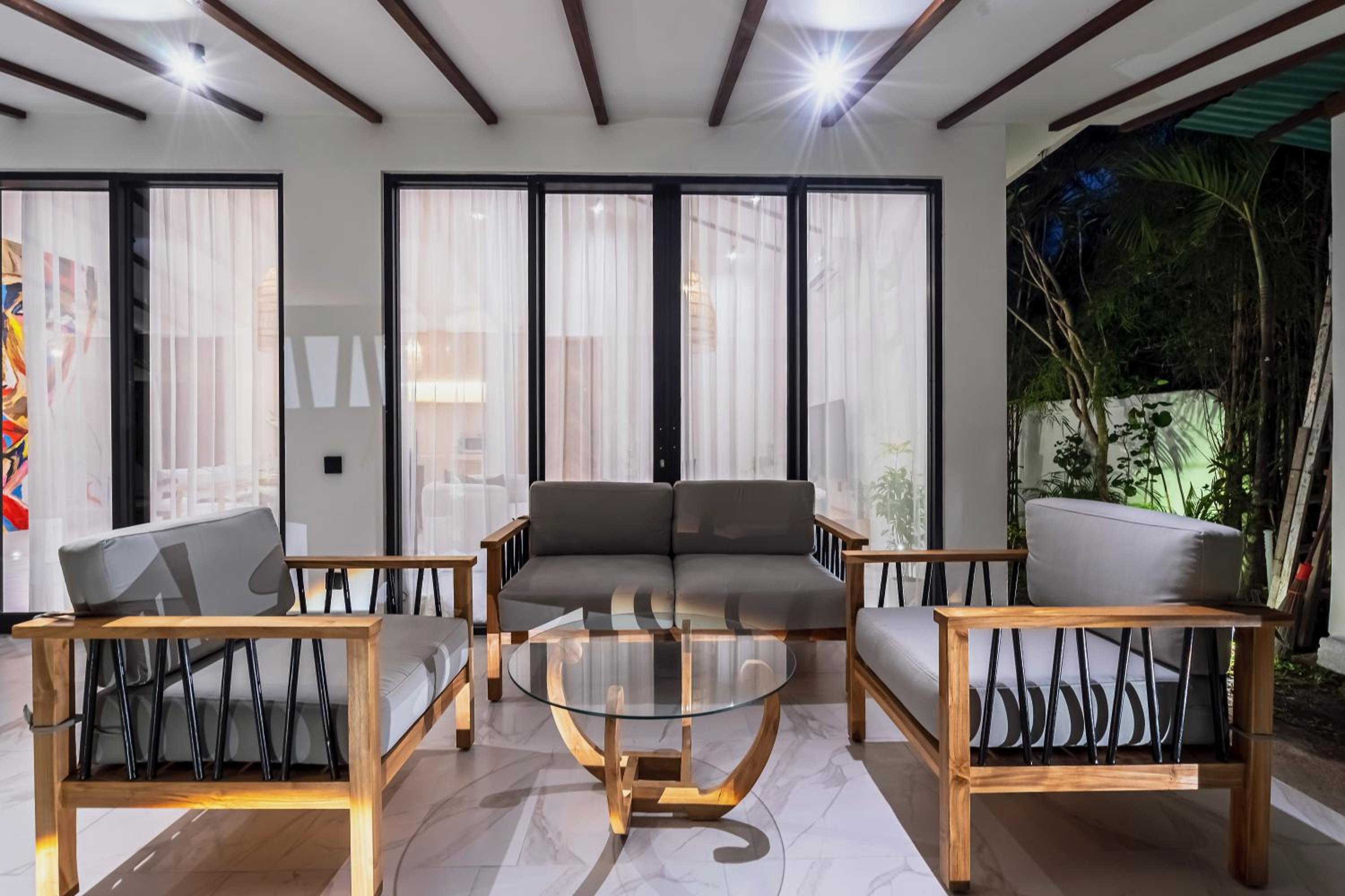Blue Wave Villa by EVDEkimi Ubud