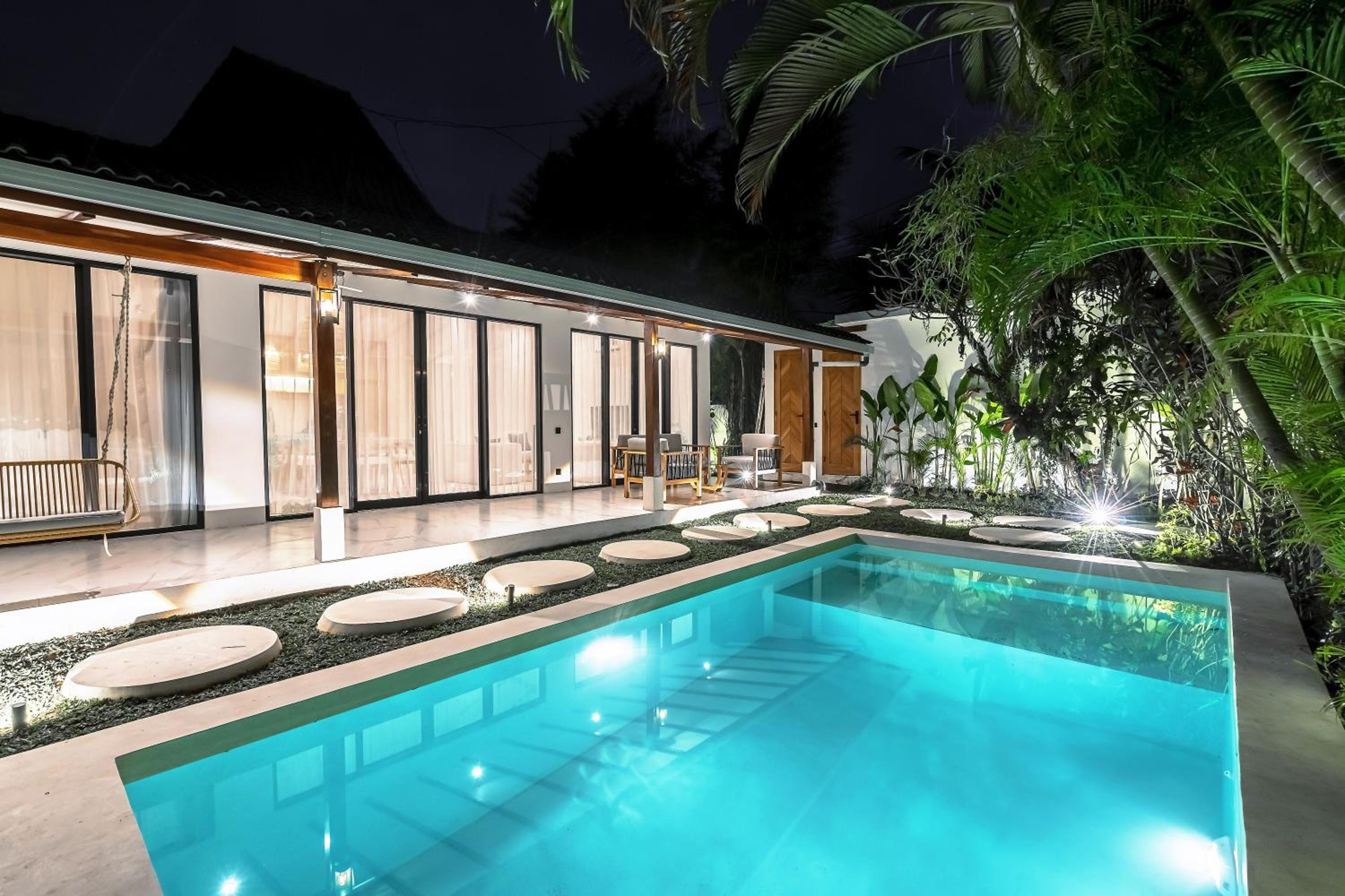 Blue Wave Villa by EVDEkimi Ubud