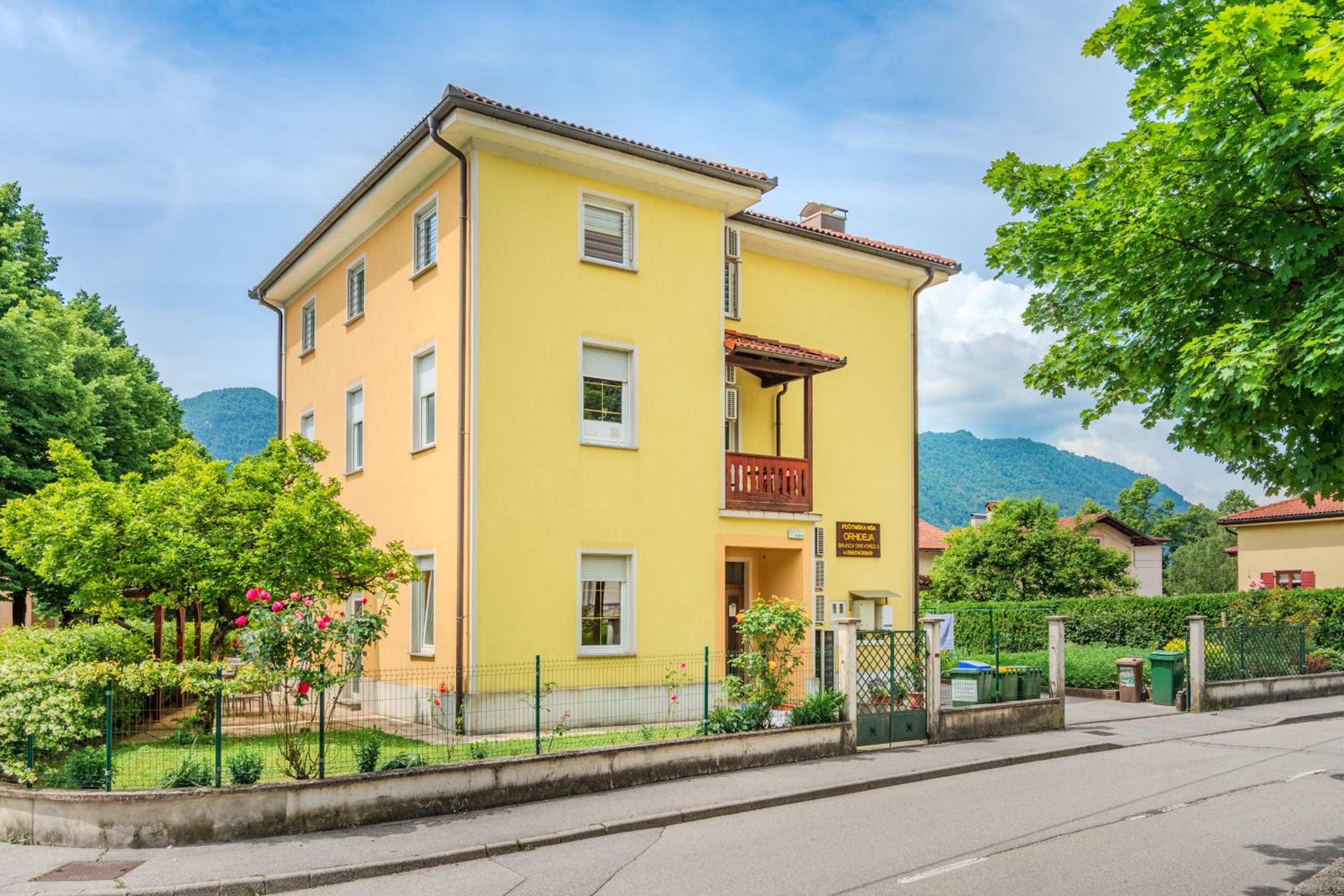 Hotel Apartments Orhideja - Image 1