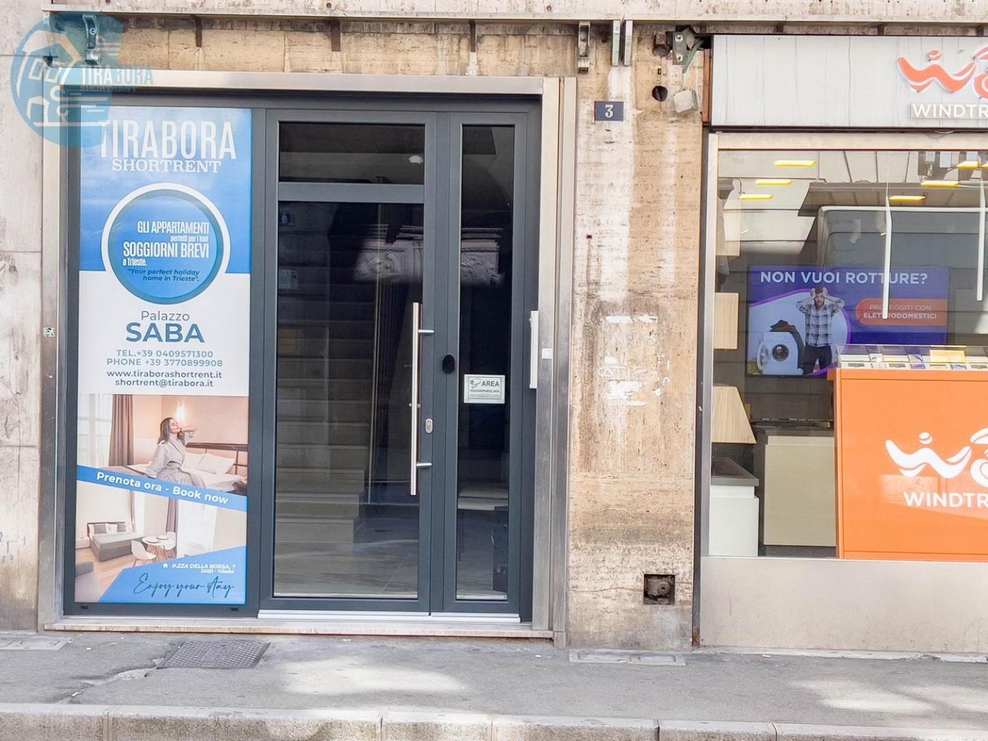 Palazzo Saba Tirabora Short Rent view 4