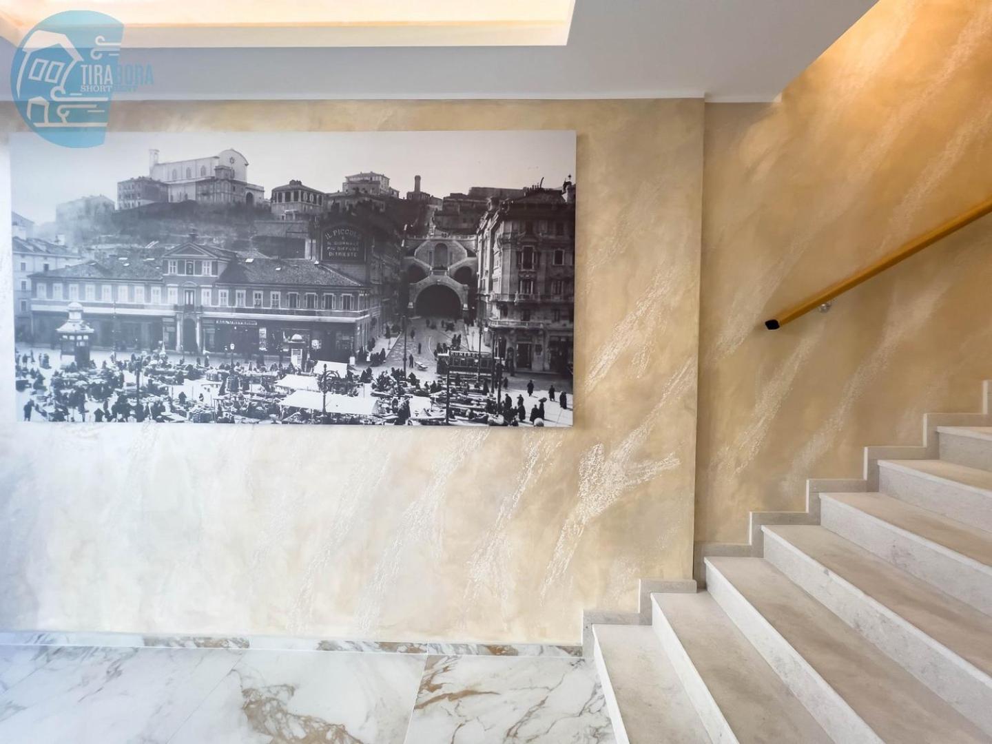 Palazzo Saba Tirabora Short Rent view 5