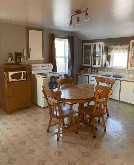 Ocean Spray Vacation Home - spectacular sunset views