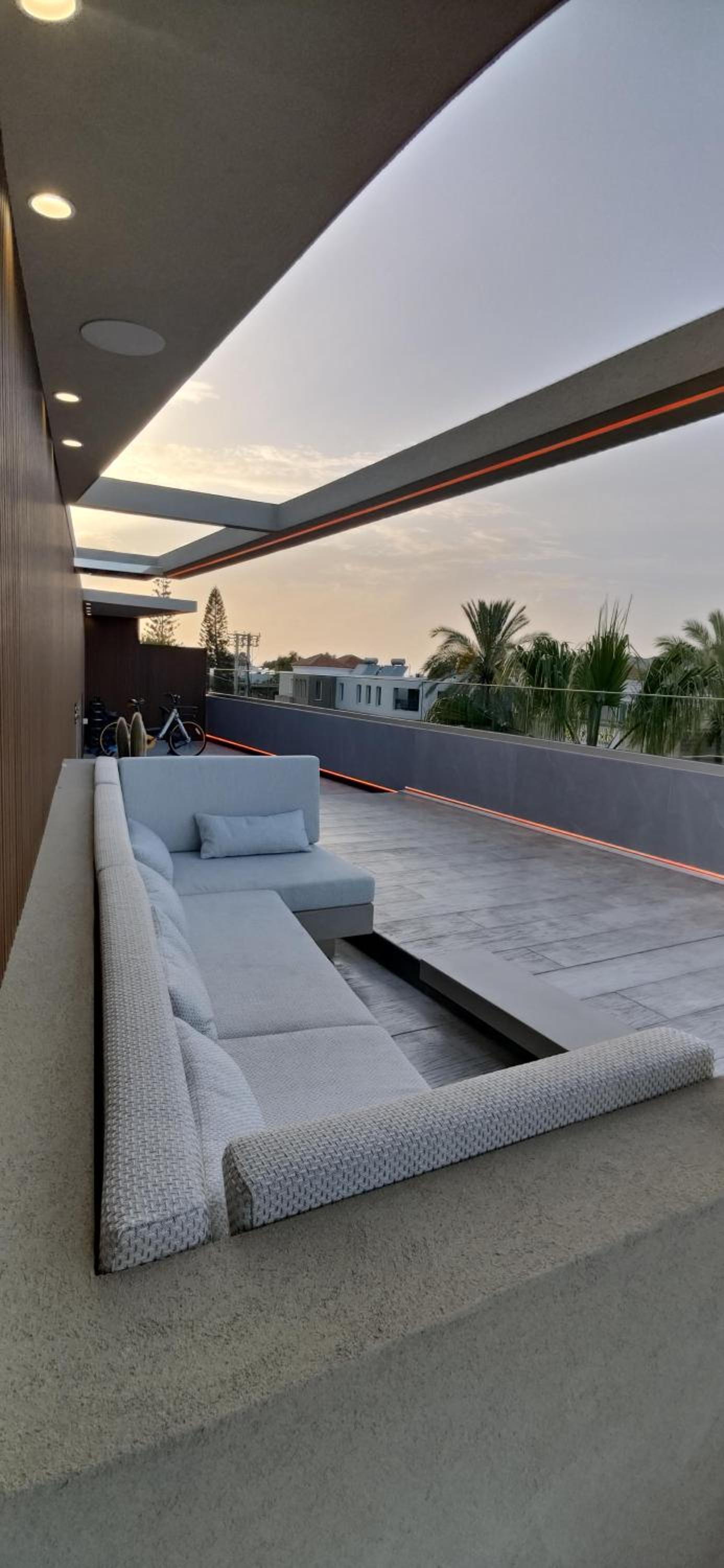 Summertime Signature Suites